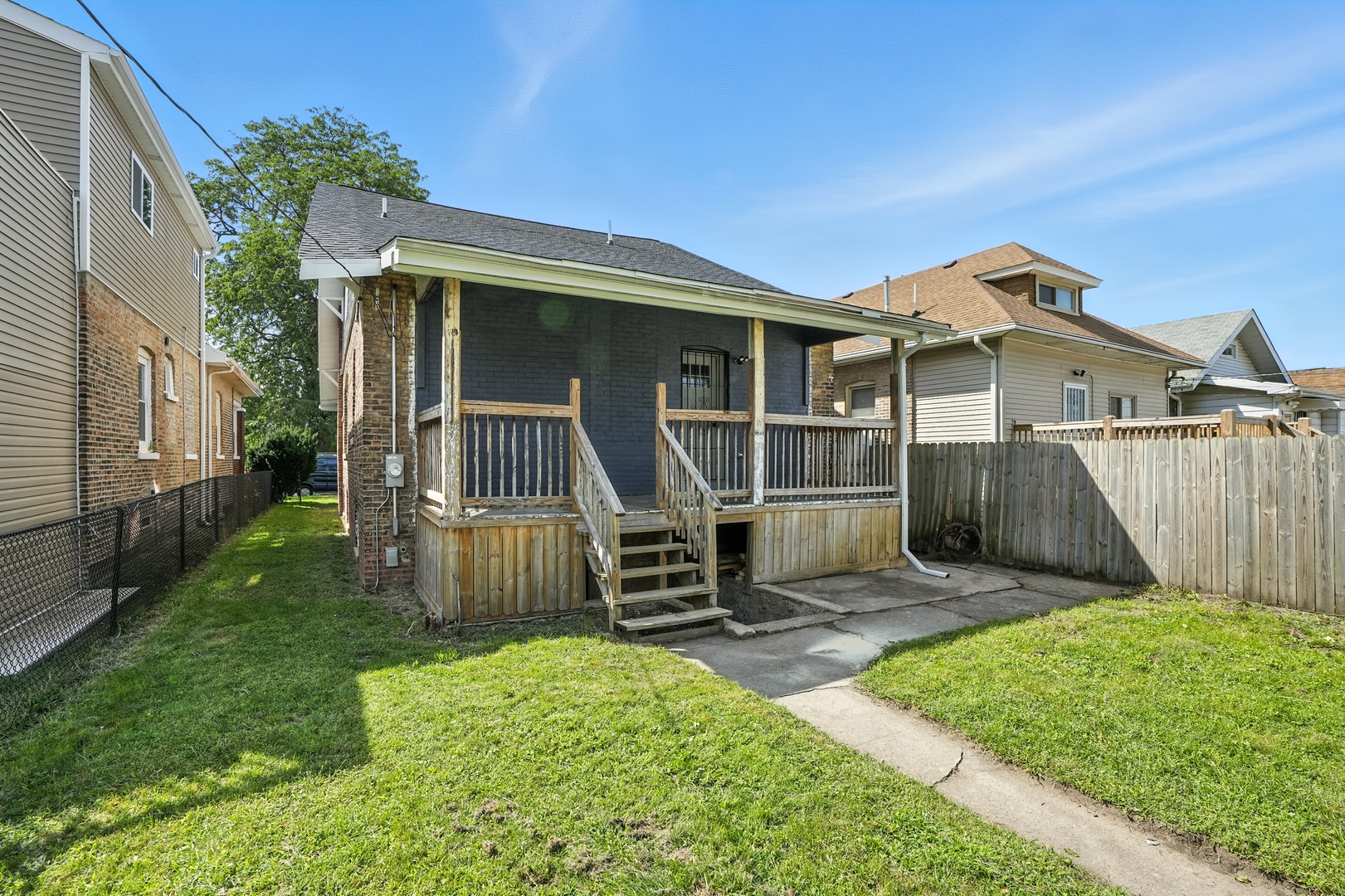 7943 S Bennett Avenue