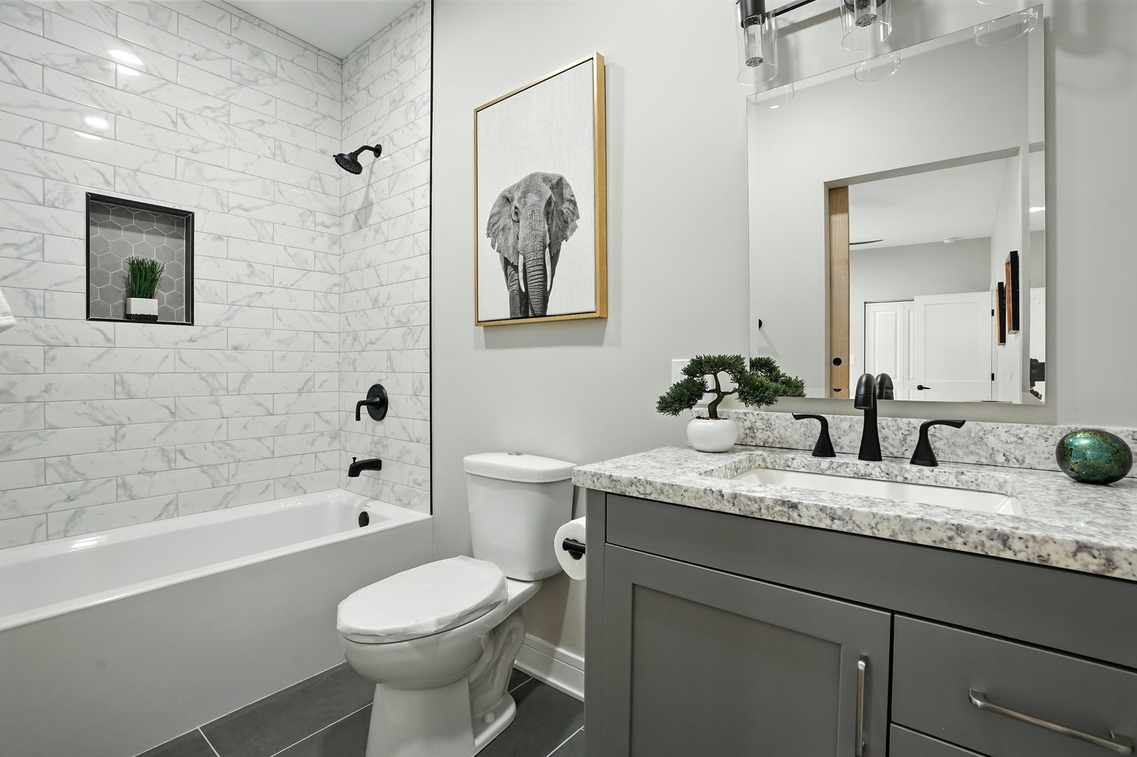 7943 S Bennett Avenue