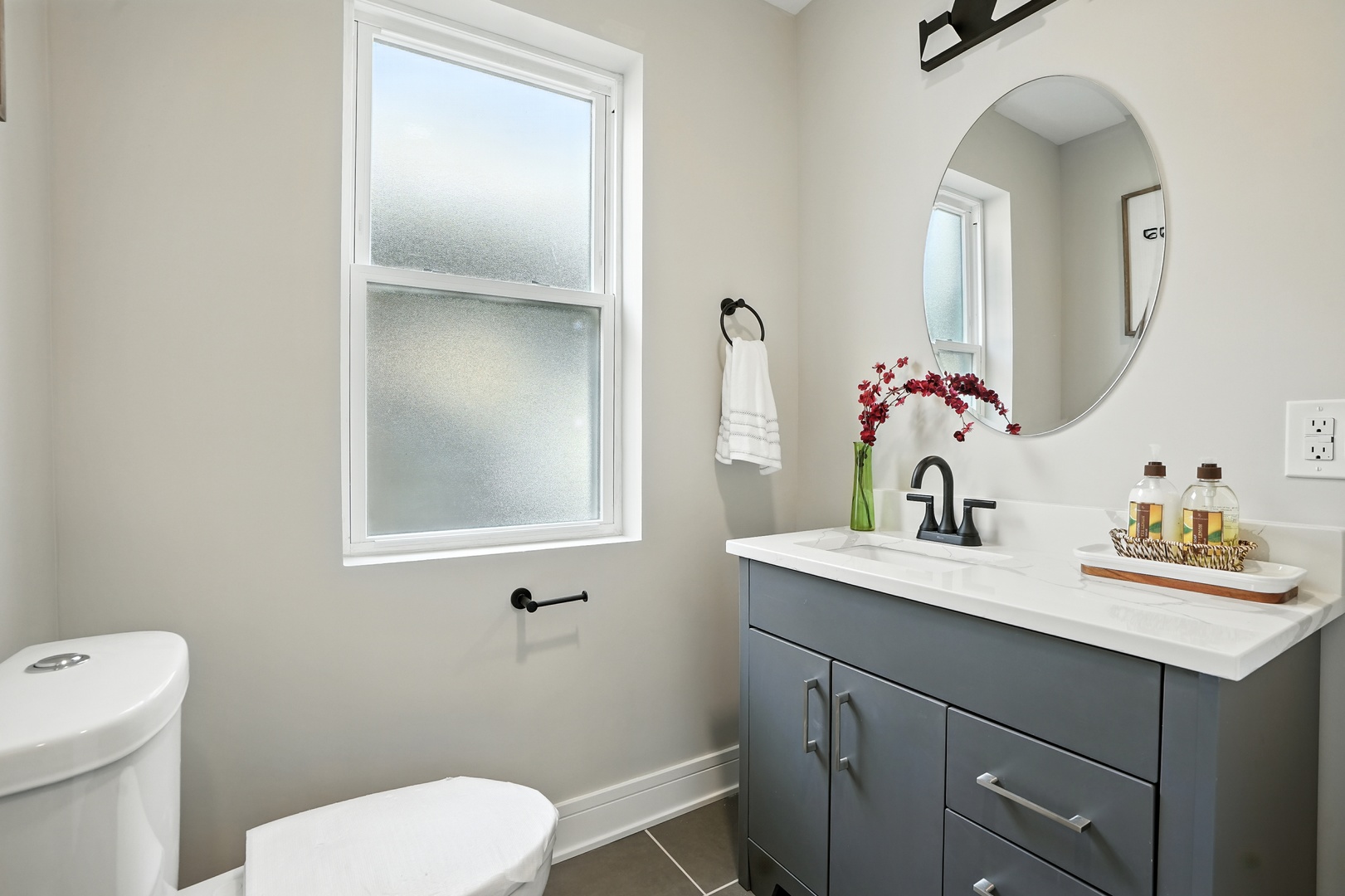 7943 S Bennett Avenue