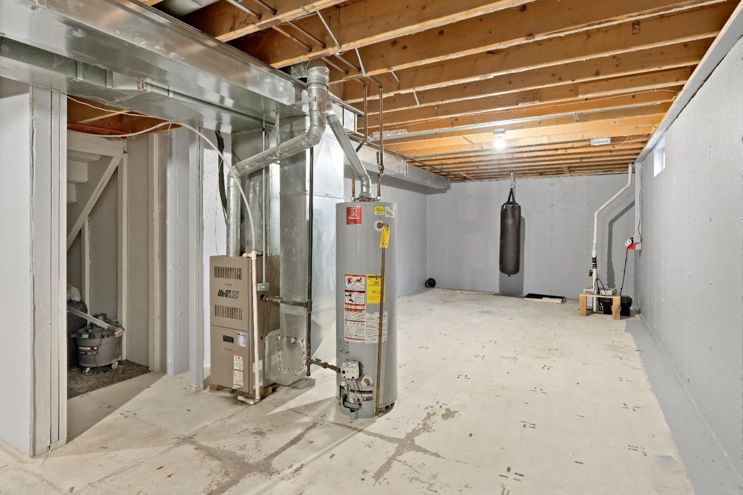 12387 Tippecanoe Place