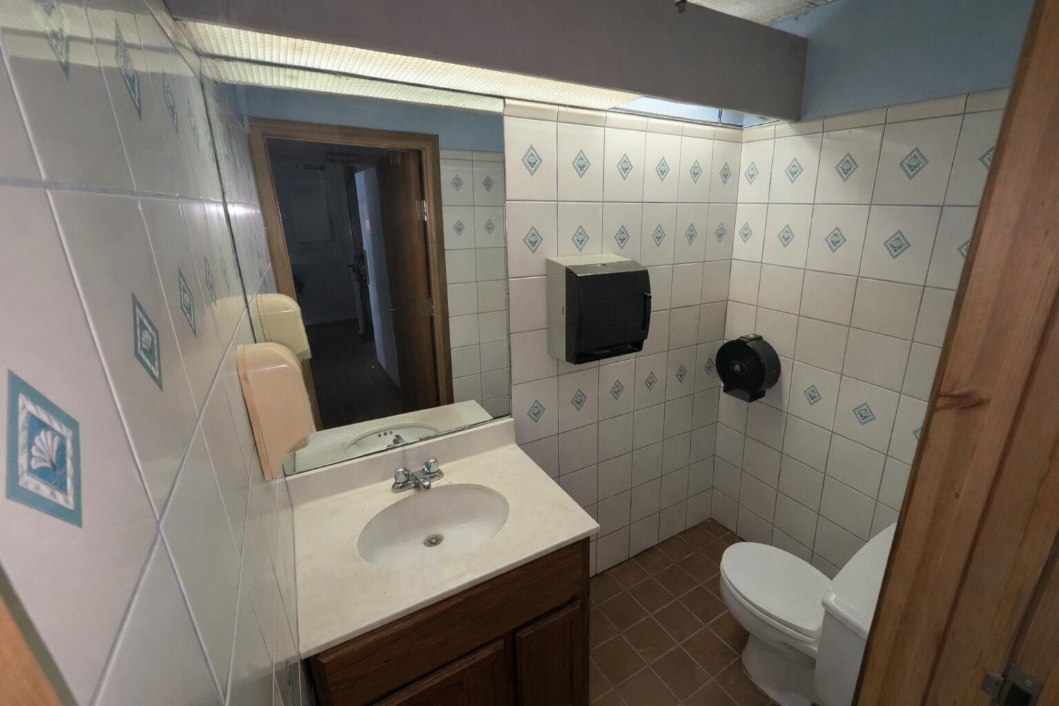 4061-63 Richard Gordon Hatcher Boulevard