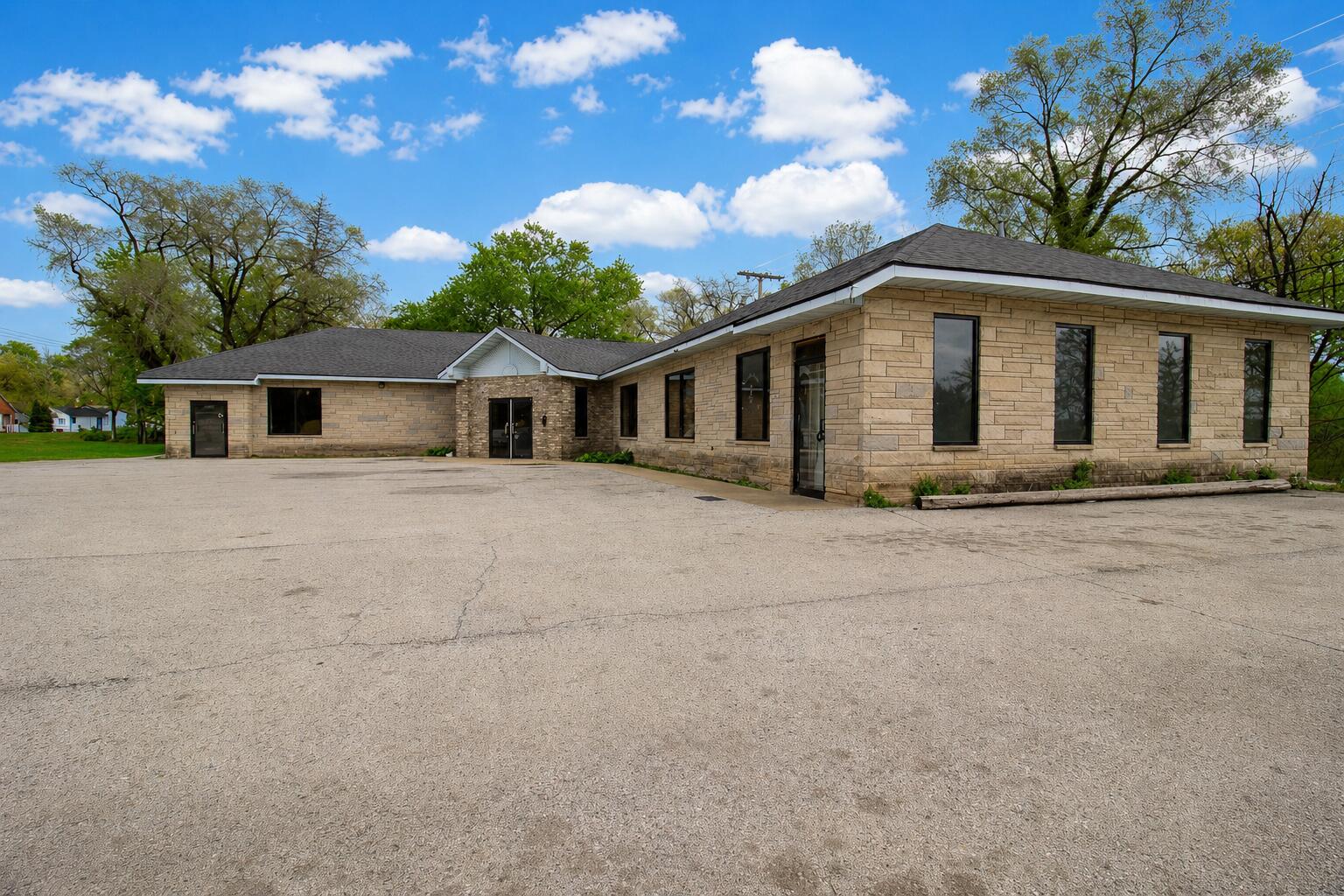 4061-63 Richard Gordon Hatcher Boulevard