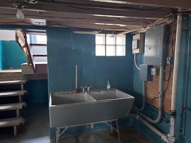 2075 S Fourth Avenue