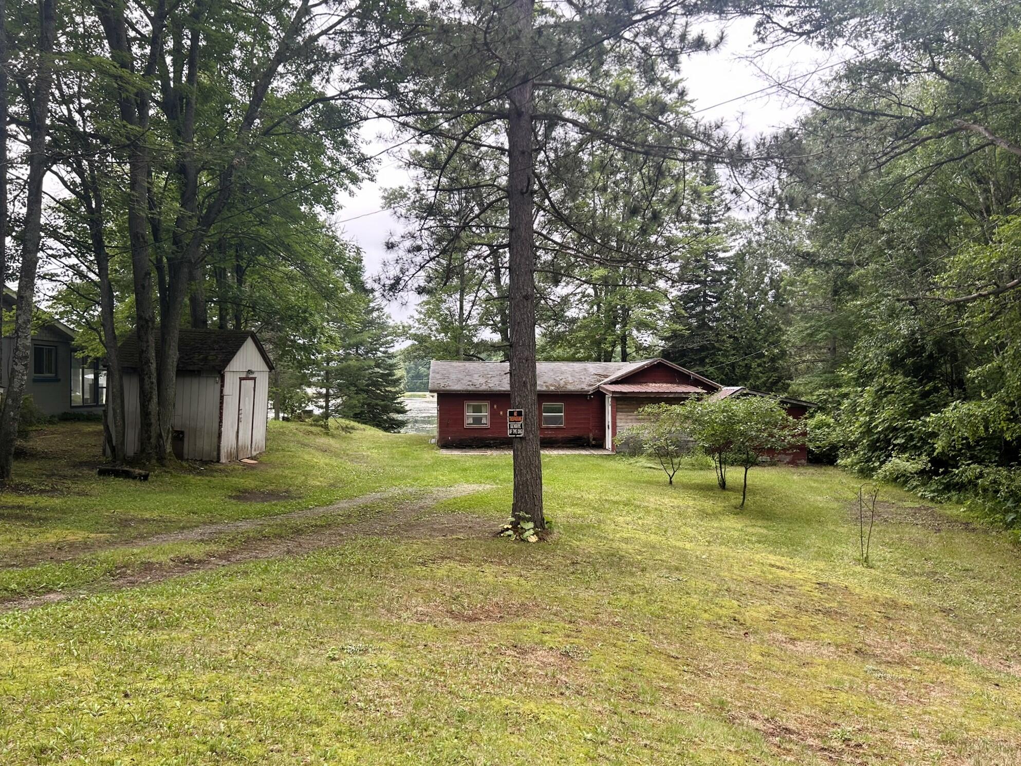 16046 Hiawatha Trail