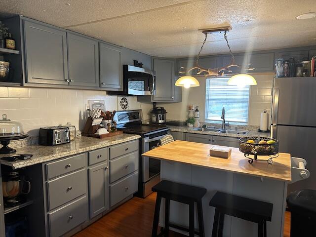 23261 Anchor Lake Road