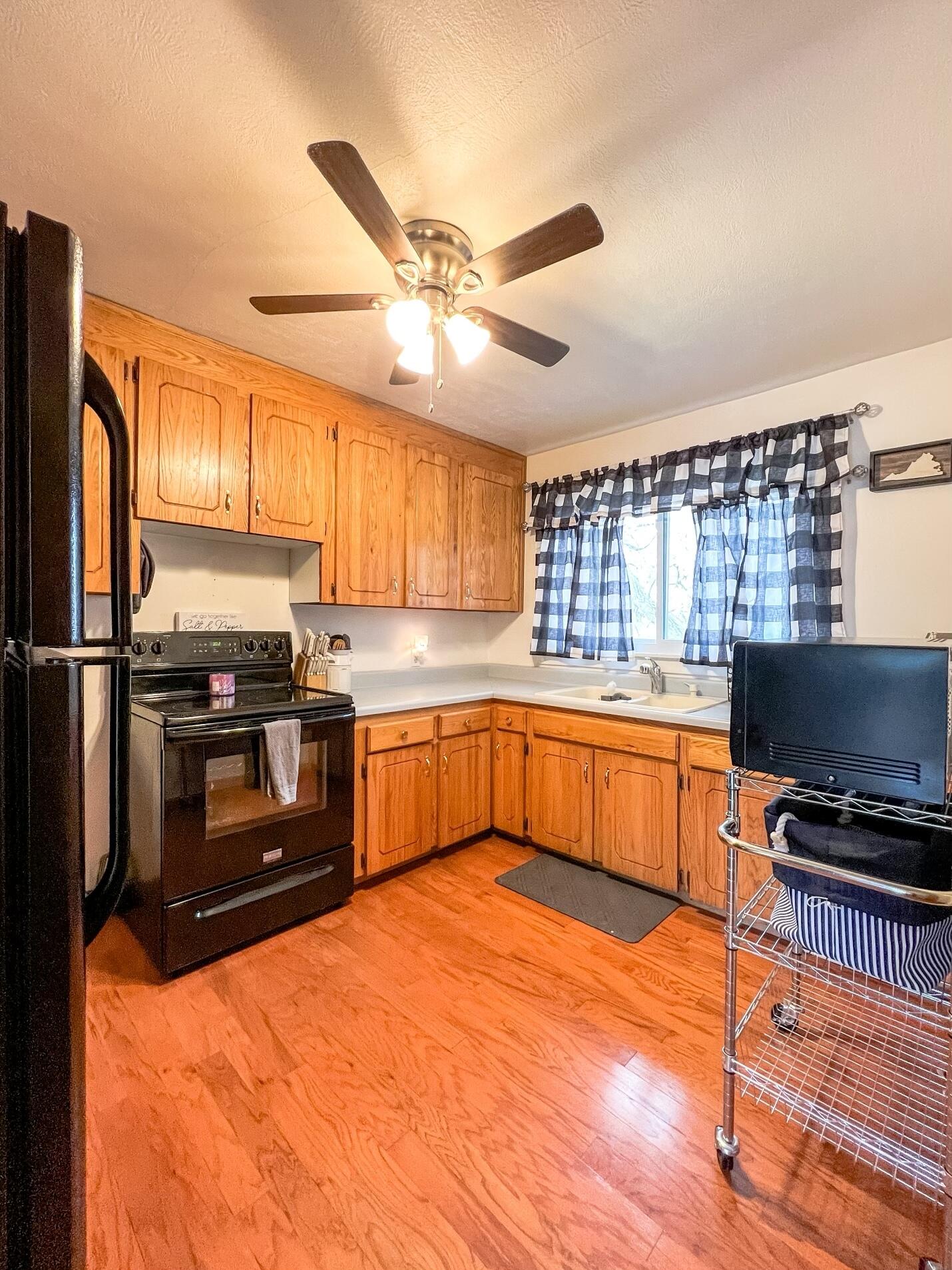 230 South County Street