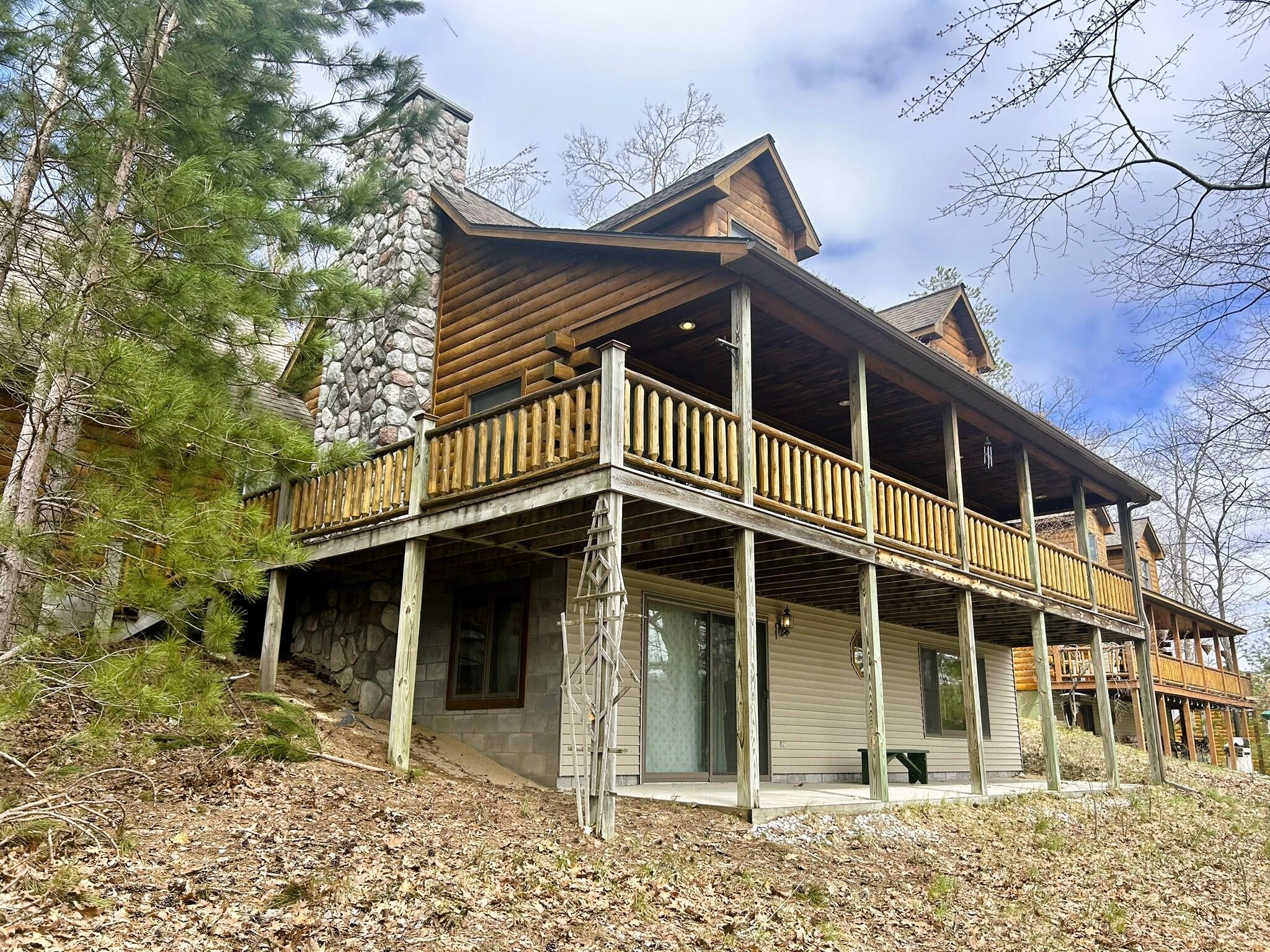 19831 Horseshoe Lake Drive