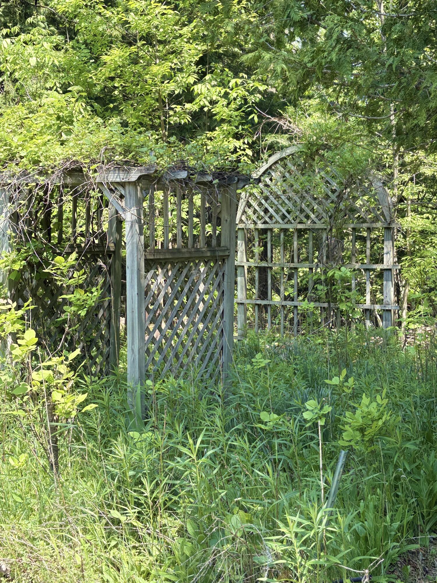 20730 E Riverside Drive