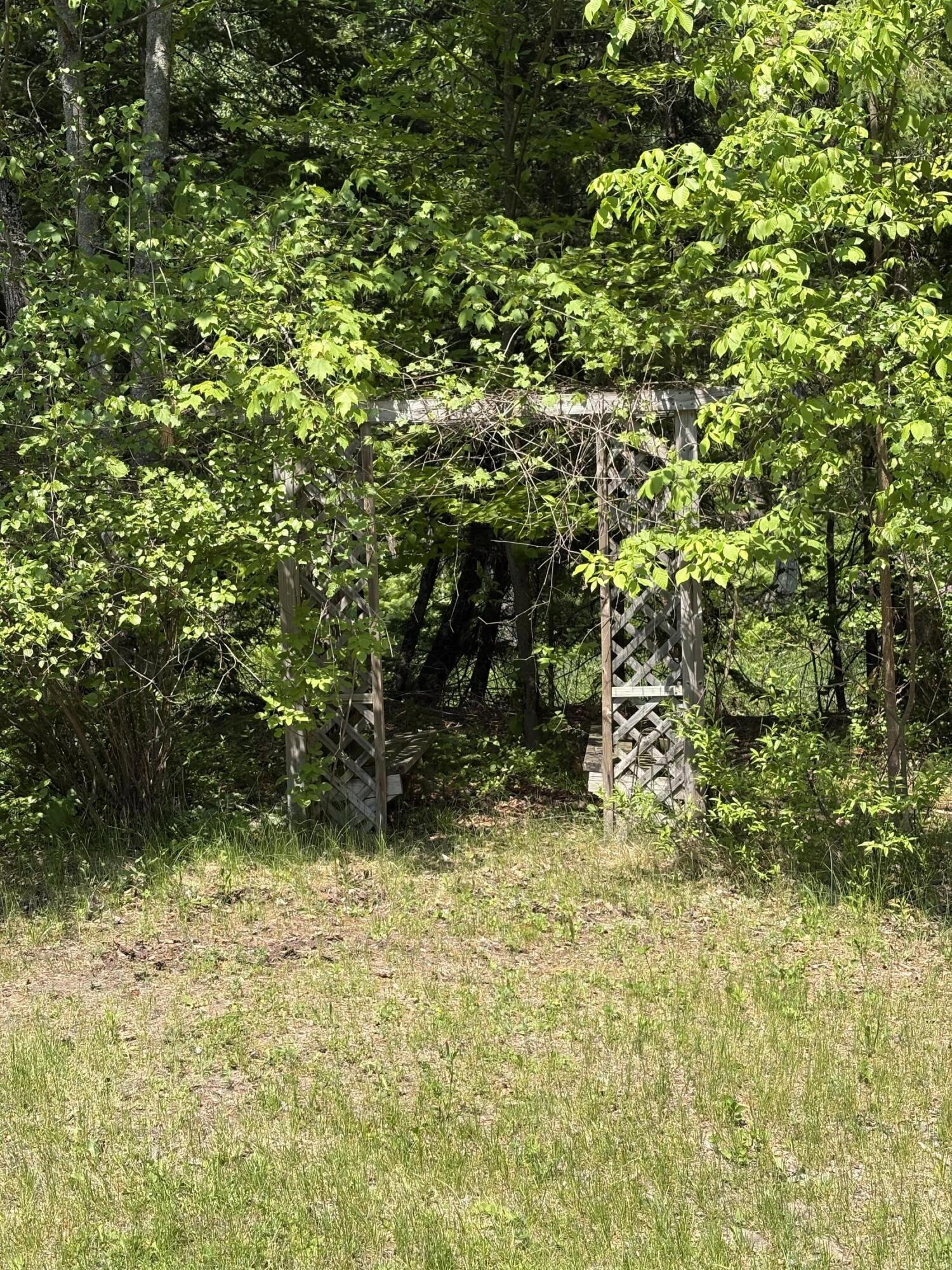 20730 E Riverside Drive