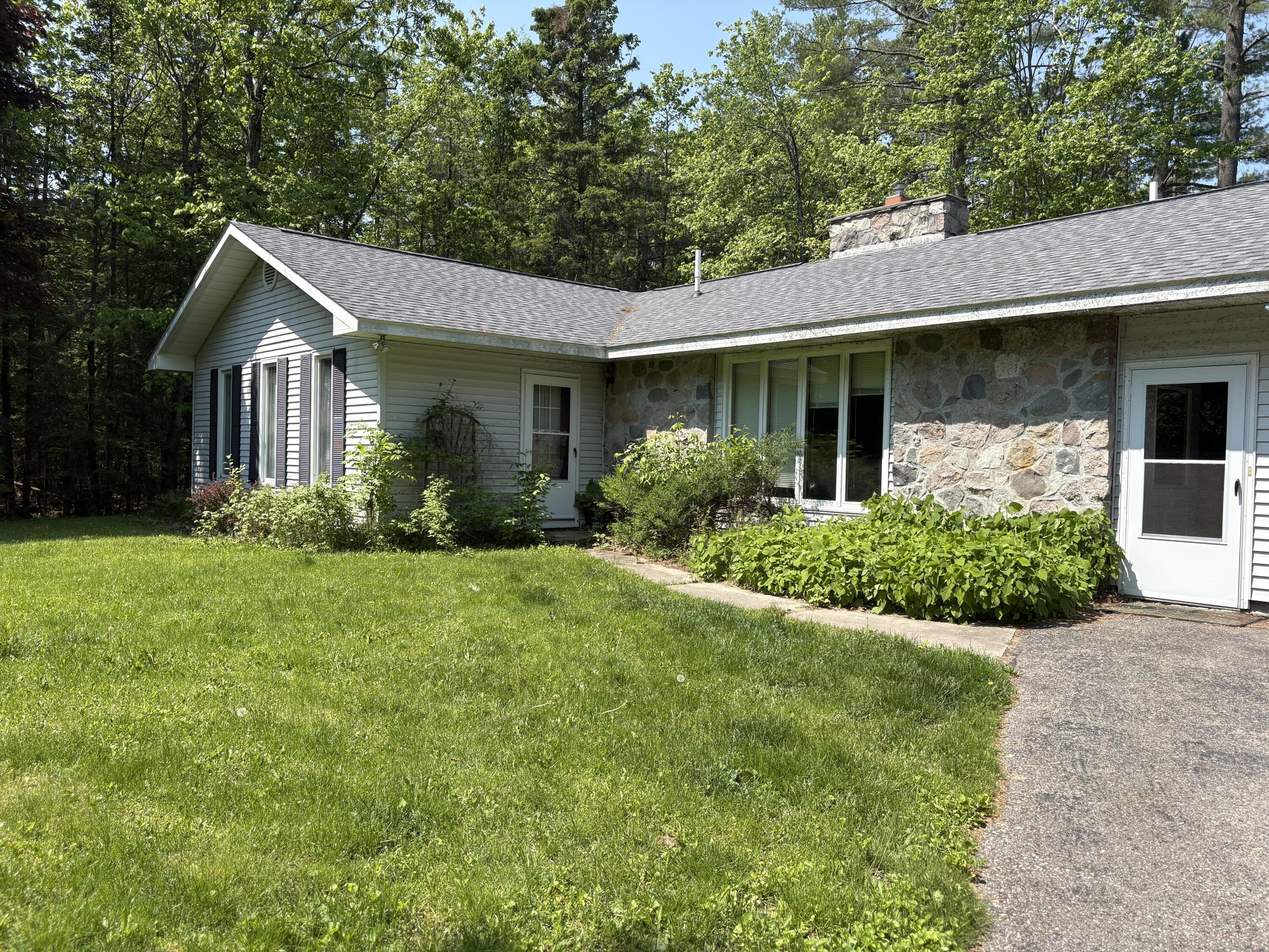 20730 E Riverside Drive