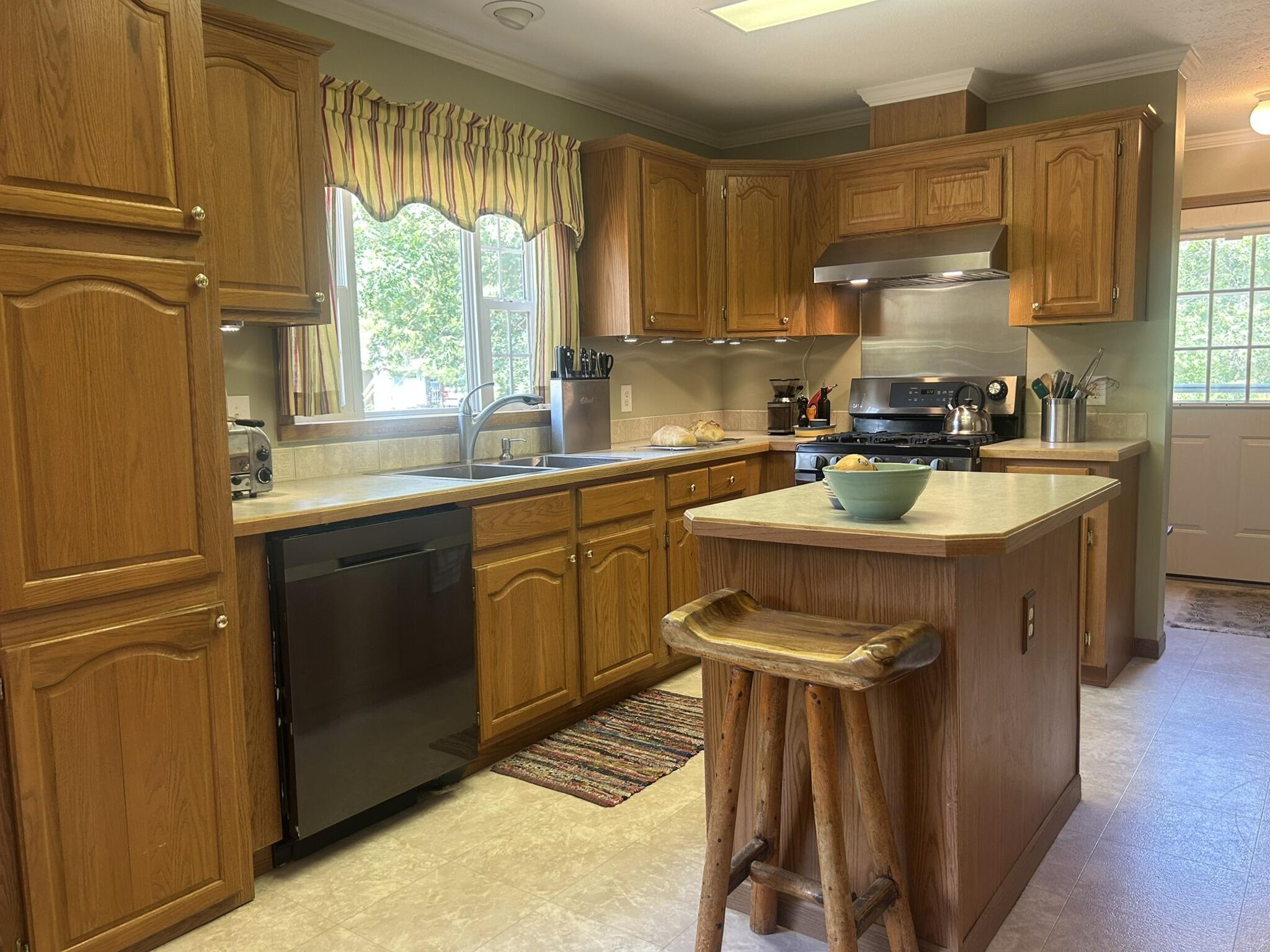 21901 Florence Avenue