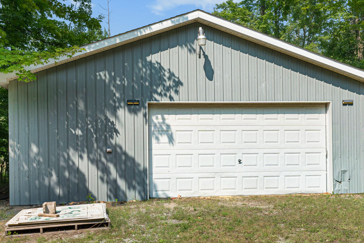 21100 Kiracofe Avenue