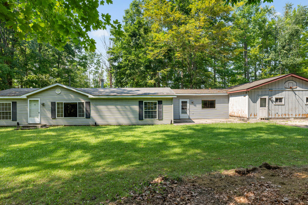 21100 Kiracofe Avenue