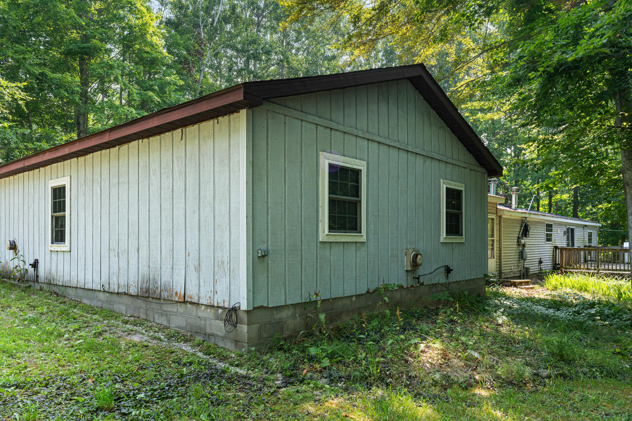 21100 Kiracofe Avenue