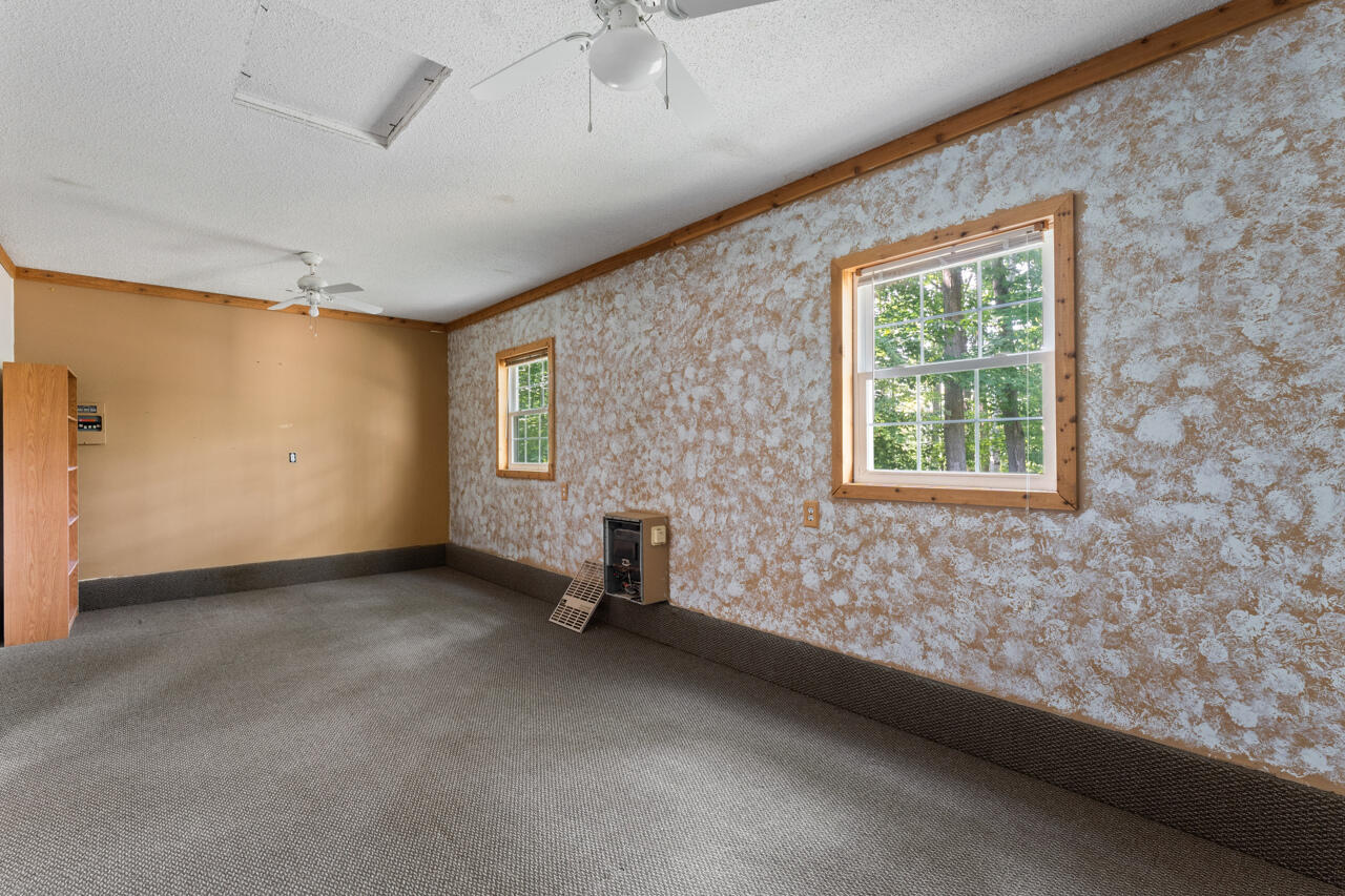 21100 Kiracofe Avenue