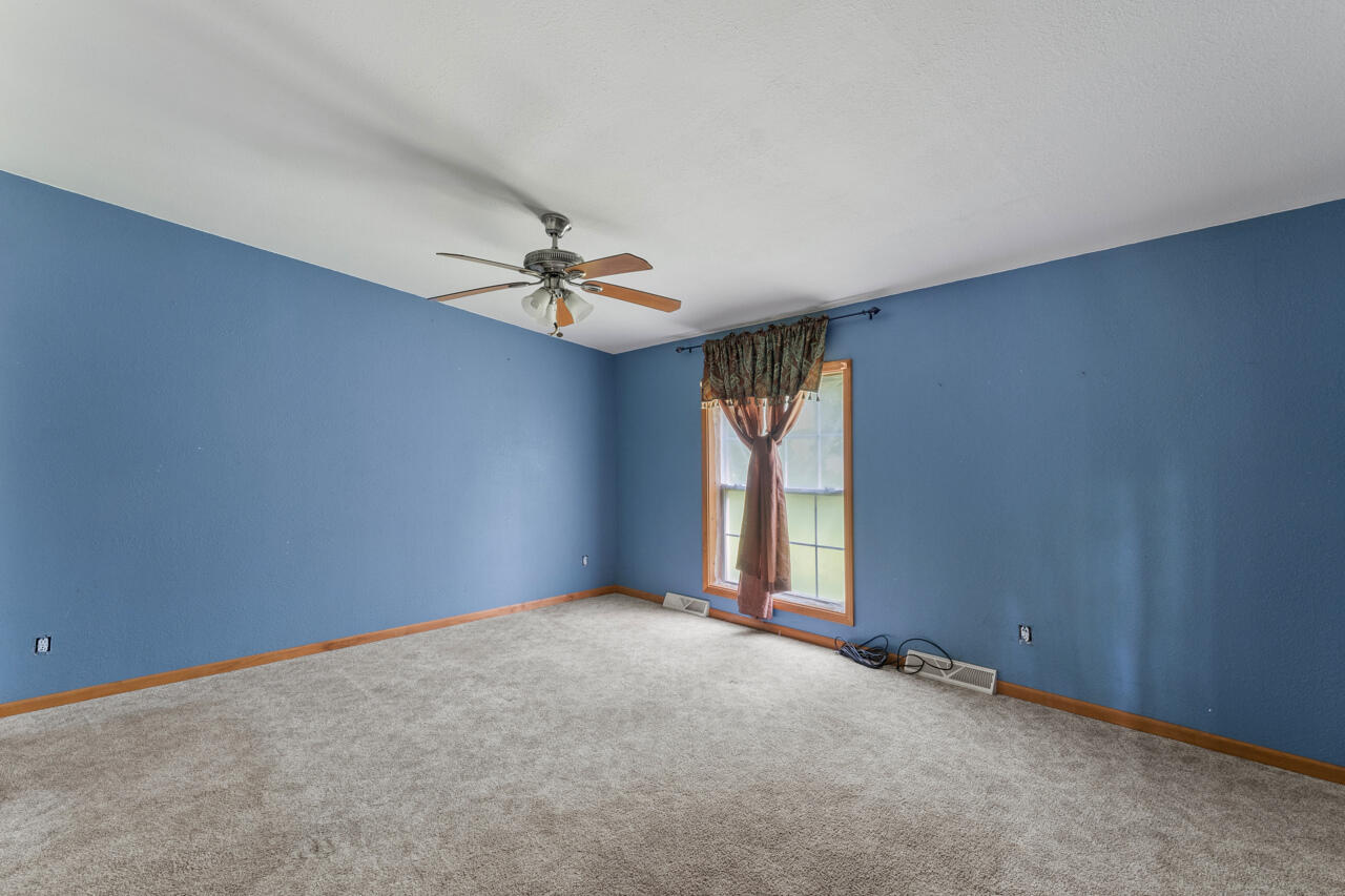 21100 Kiracofe Avenue