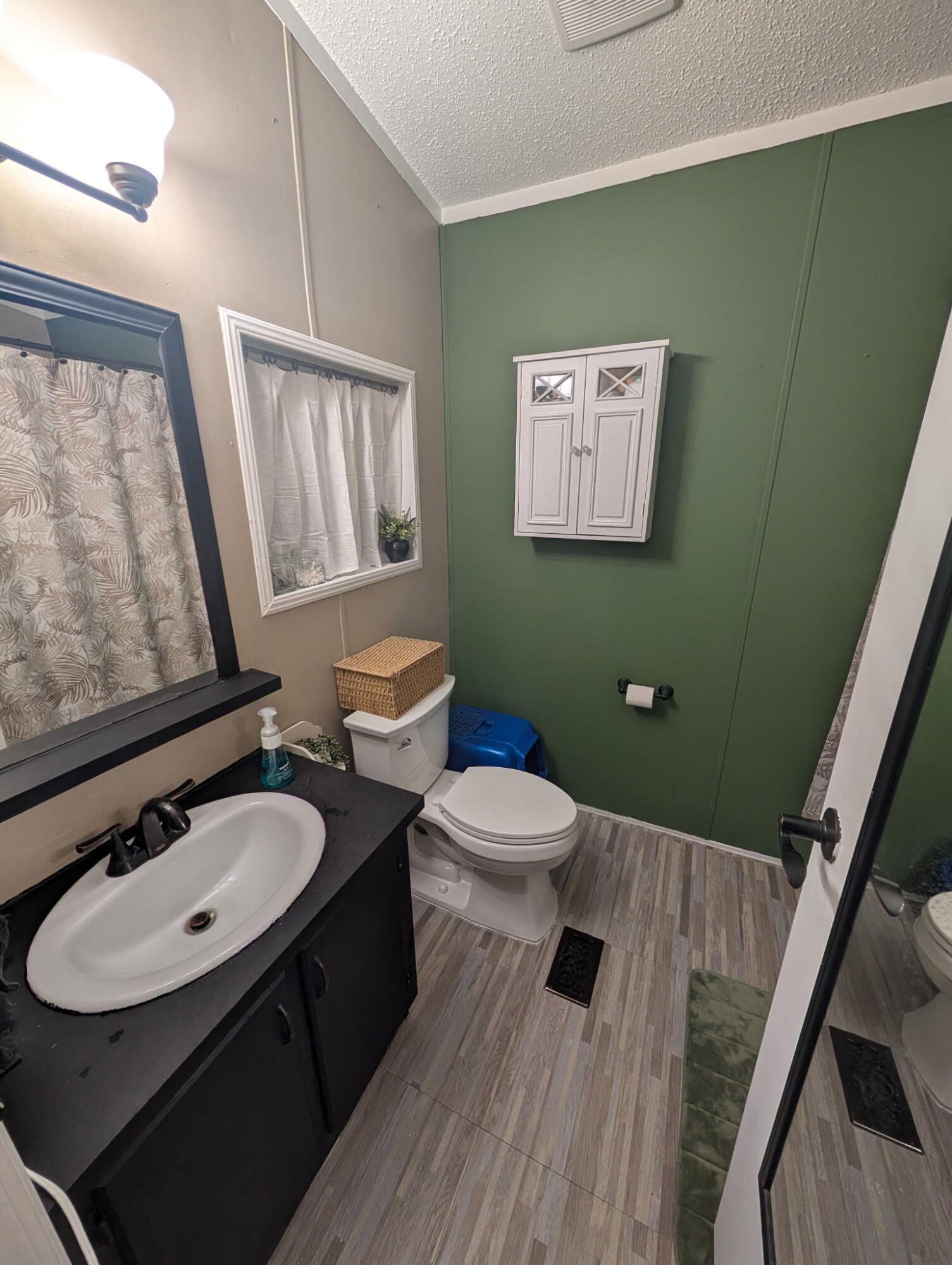 20915 North Shore Drive