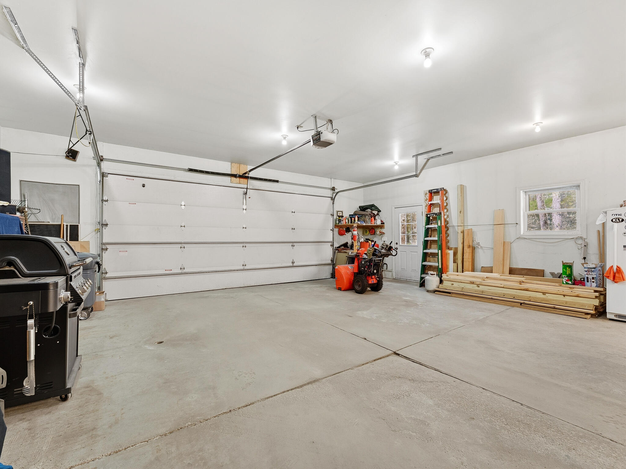 24960 E Riverside Drive