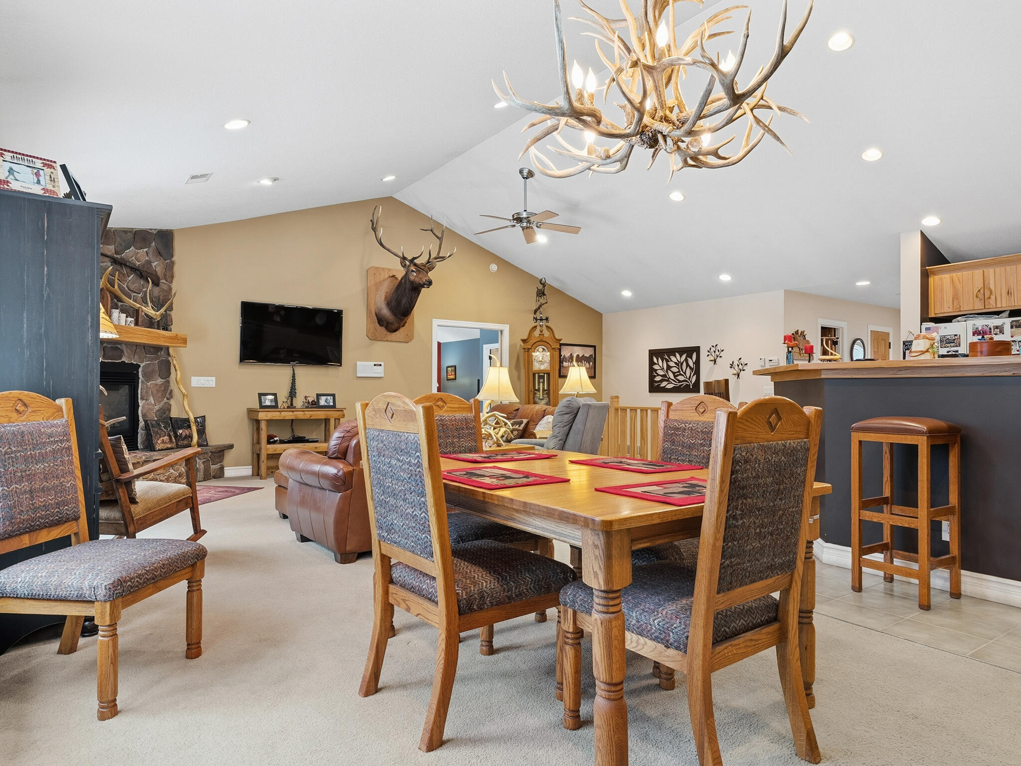 24960 E Riverside Drive