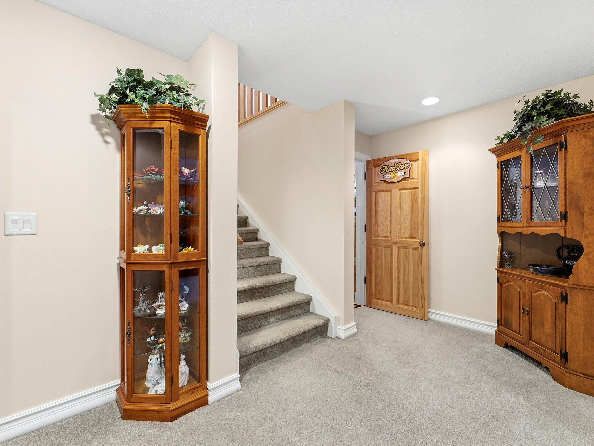 24960 E Riverside Drive