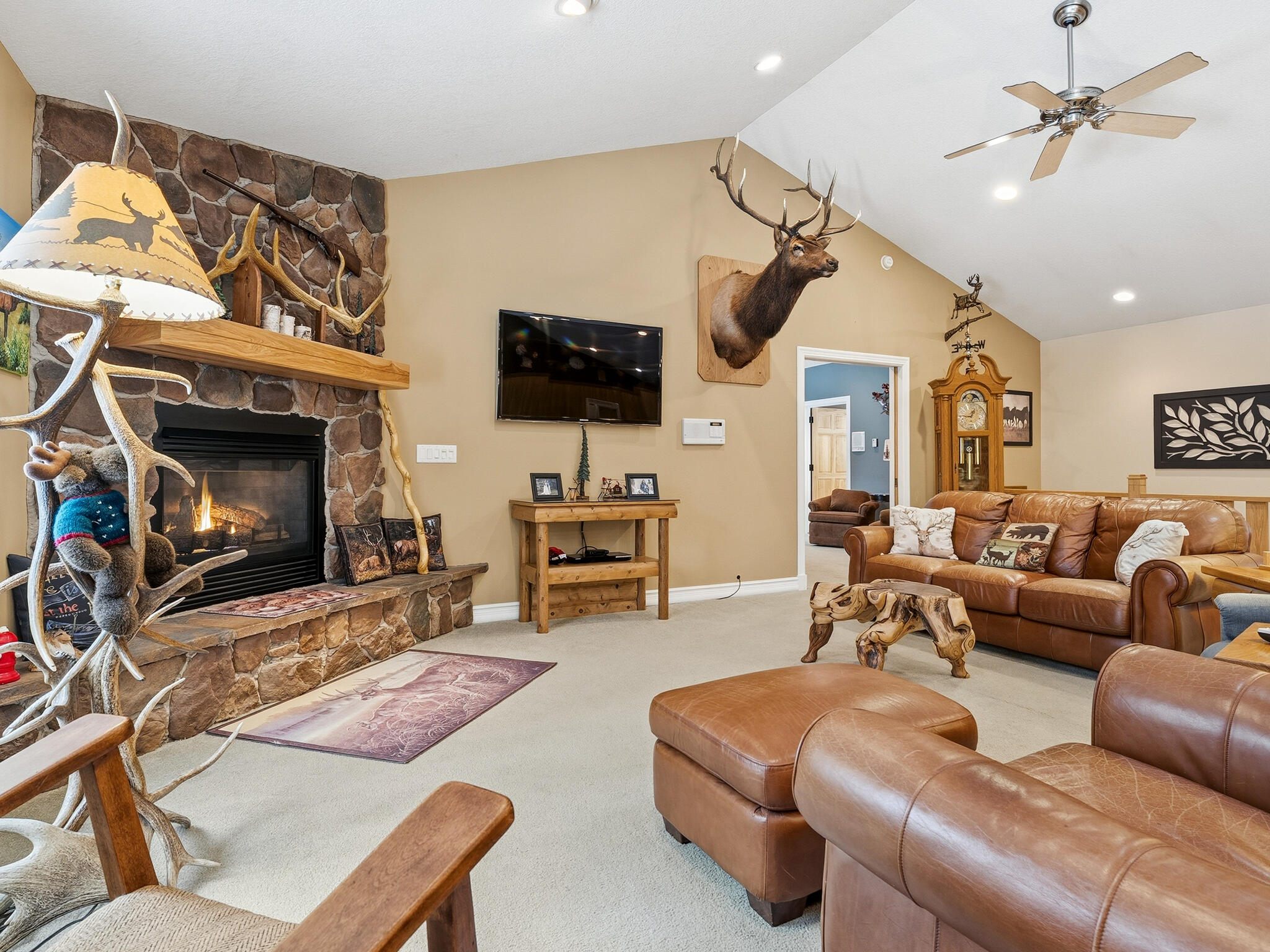 24960 E Riverside Drive