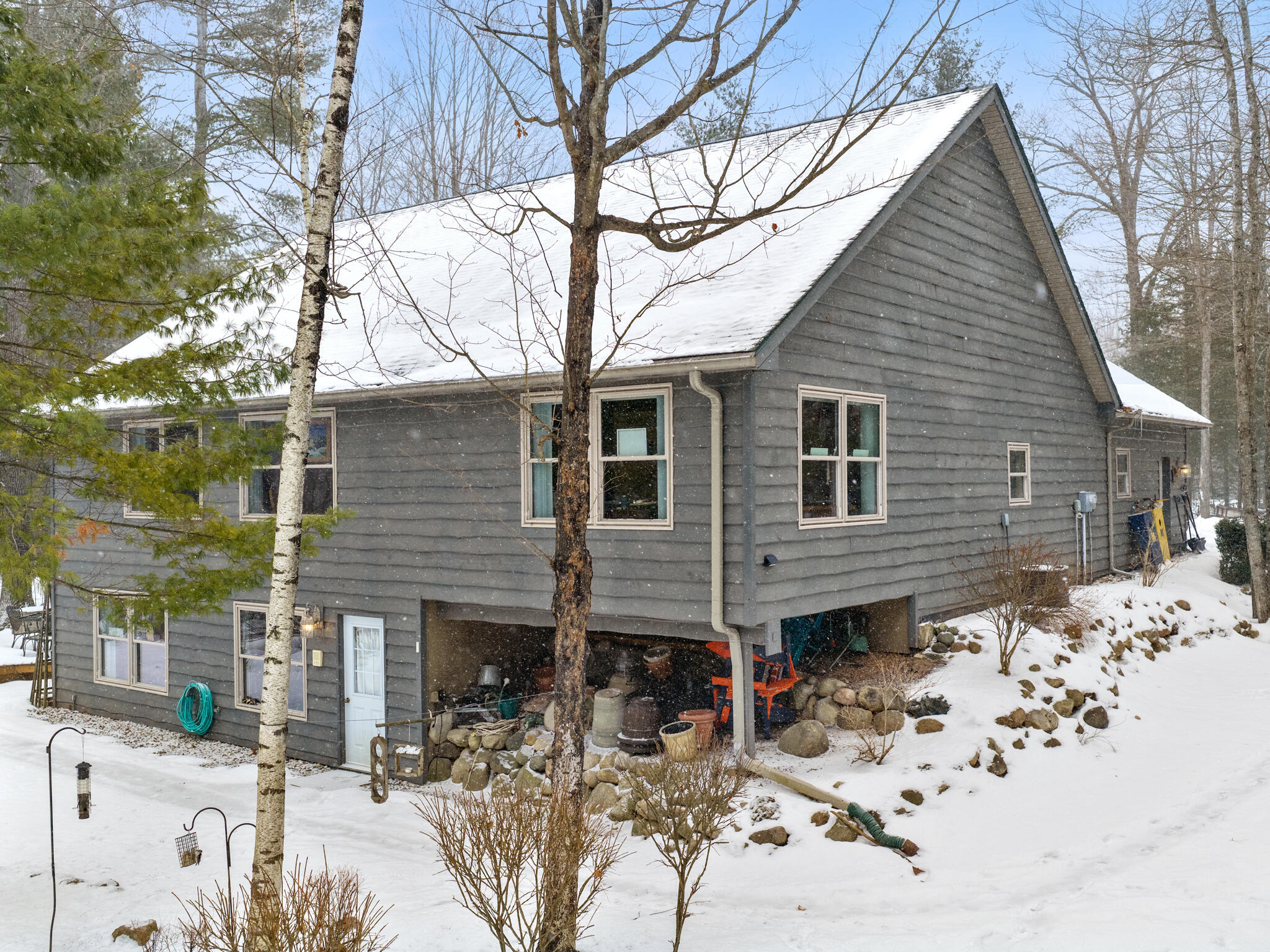 24960 E Riverside Drive