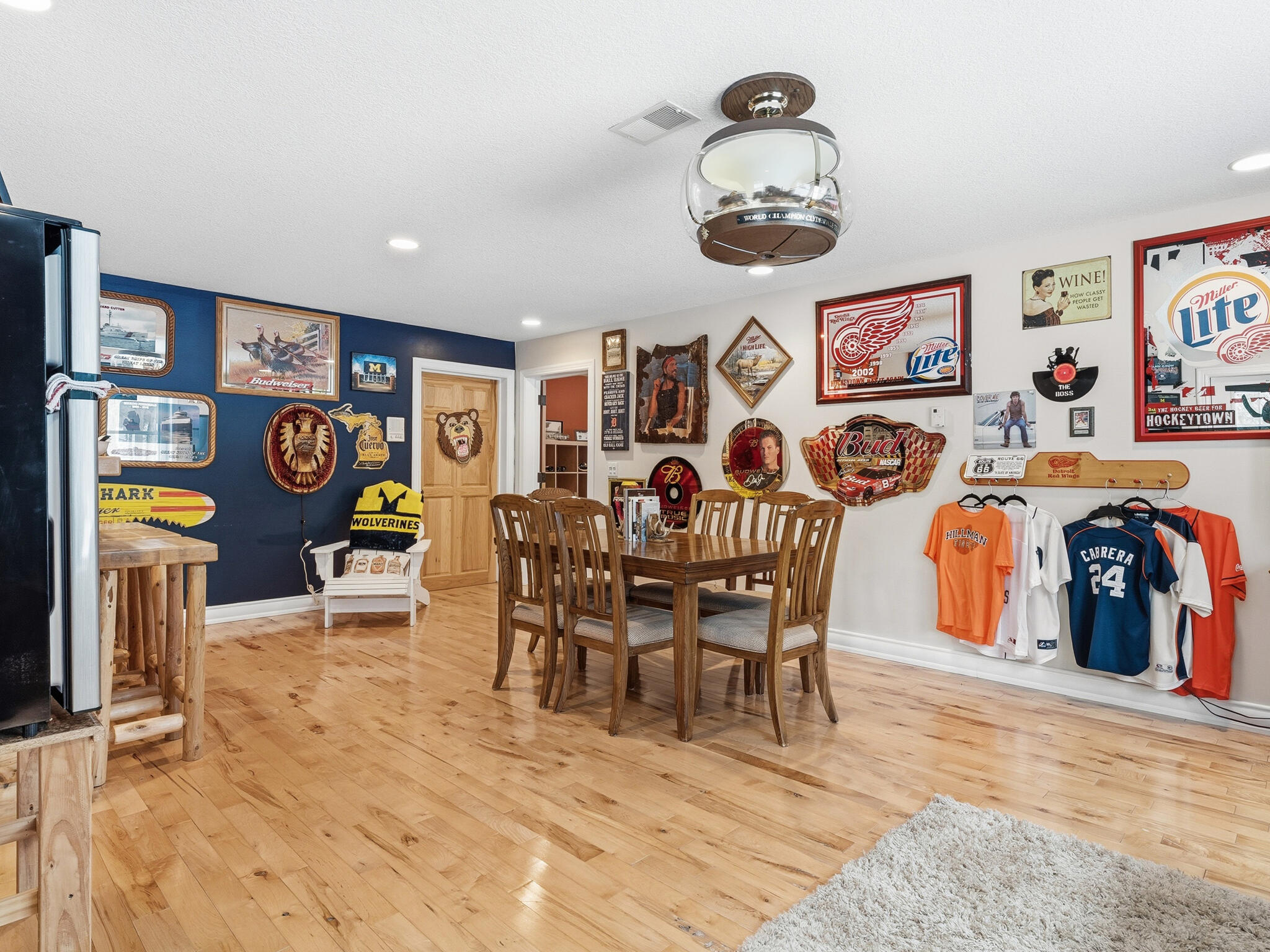 24960 E Riverside Drive