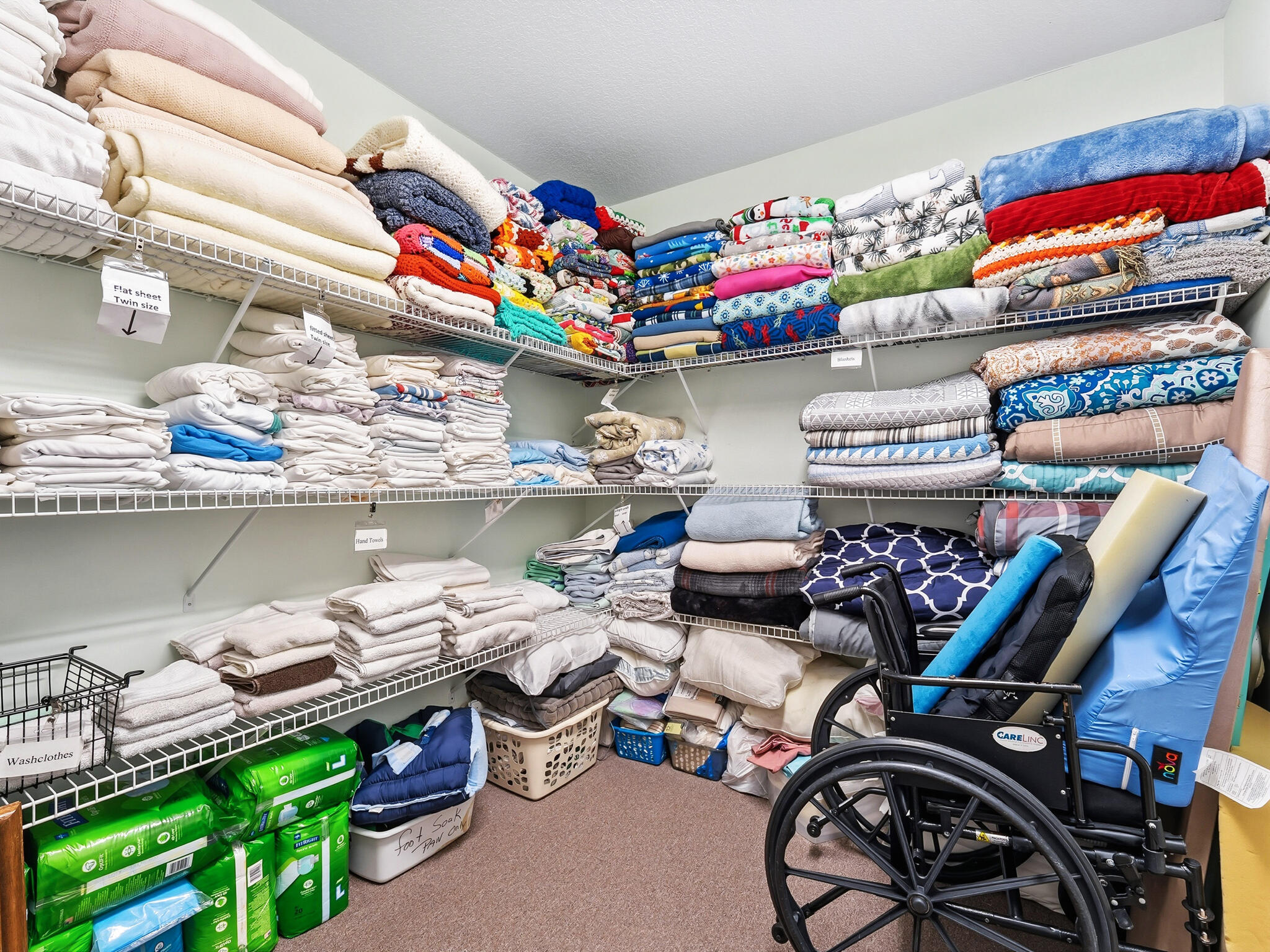 200 N Elizabeth Street