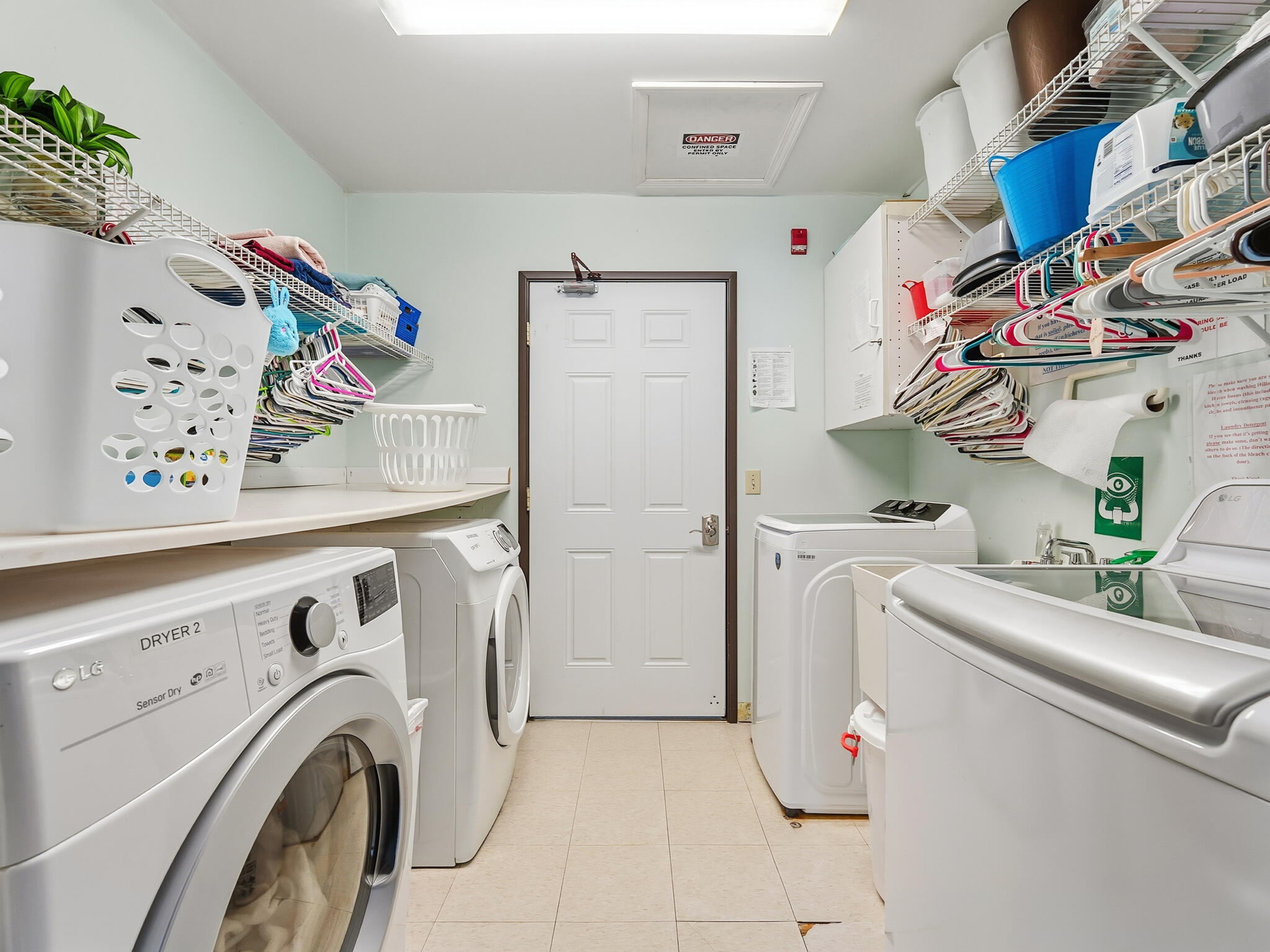 200 N Elizabeth Street