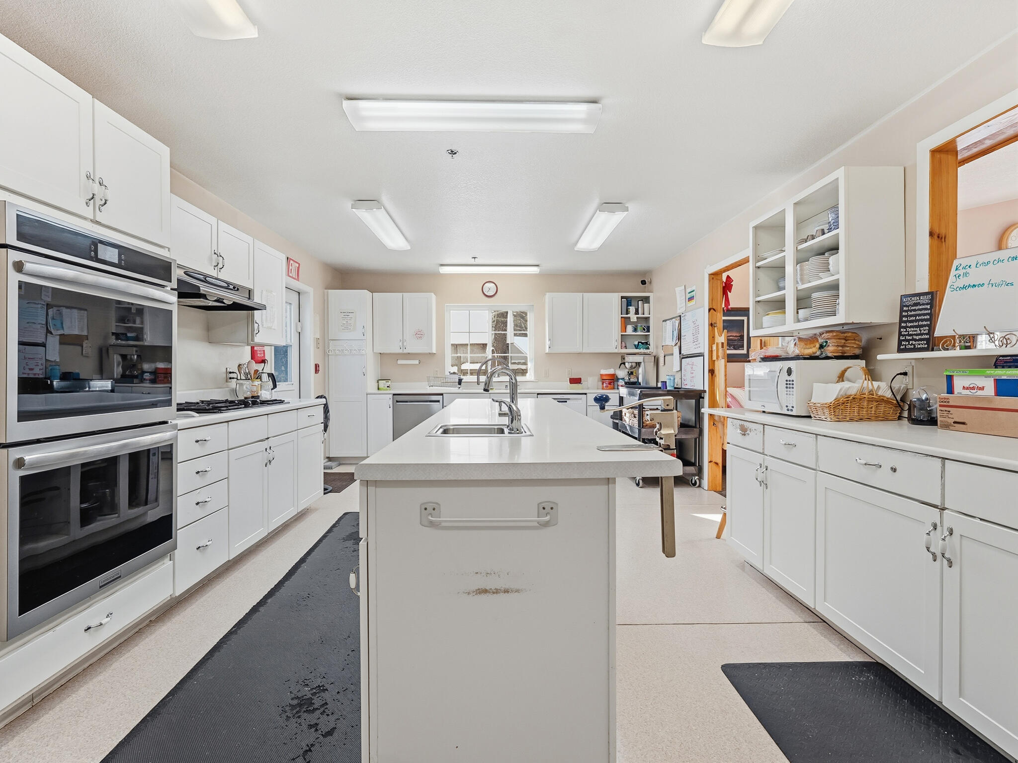 200 N Elizabeth Street