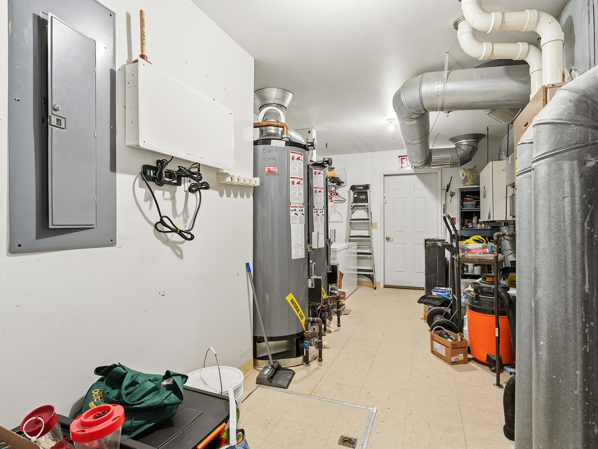 200 N Elizabeth Street