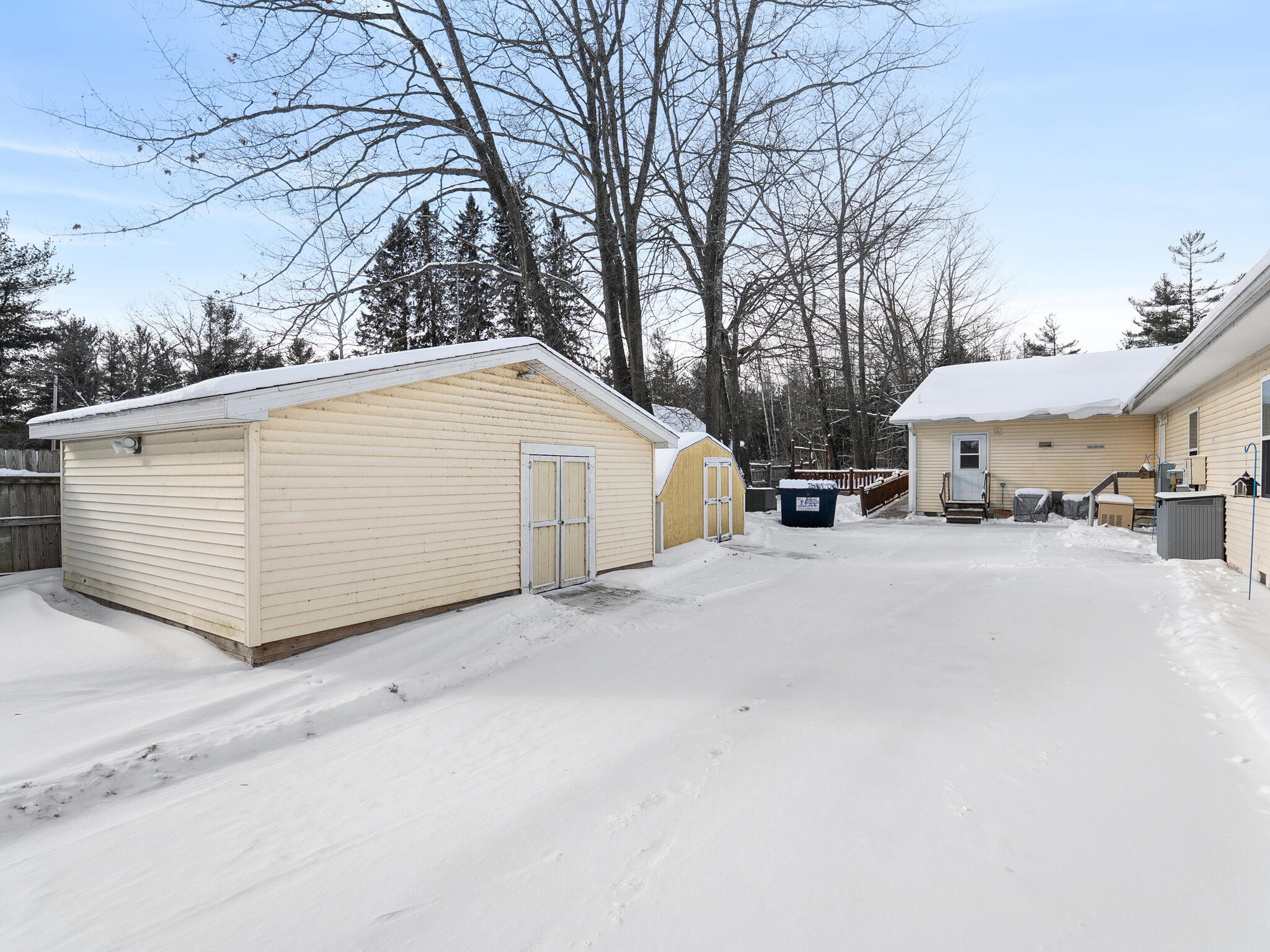 200 N Elizabeth Street