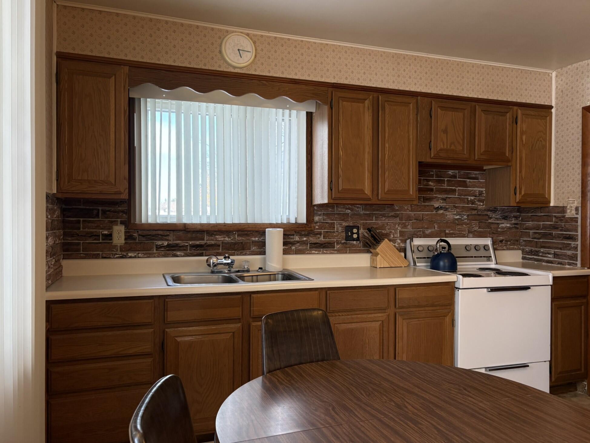 16565 County Road 451