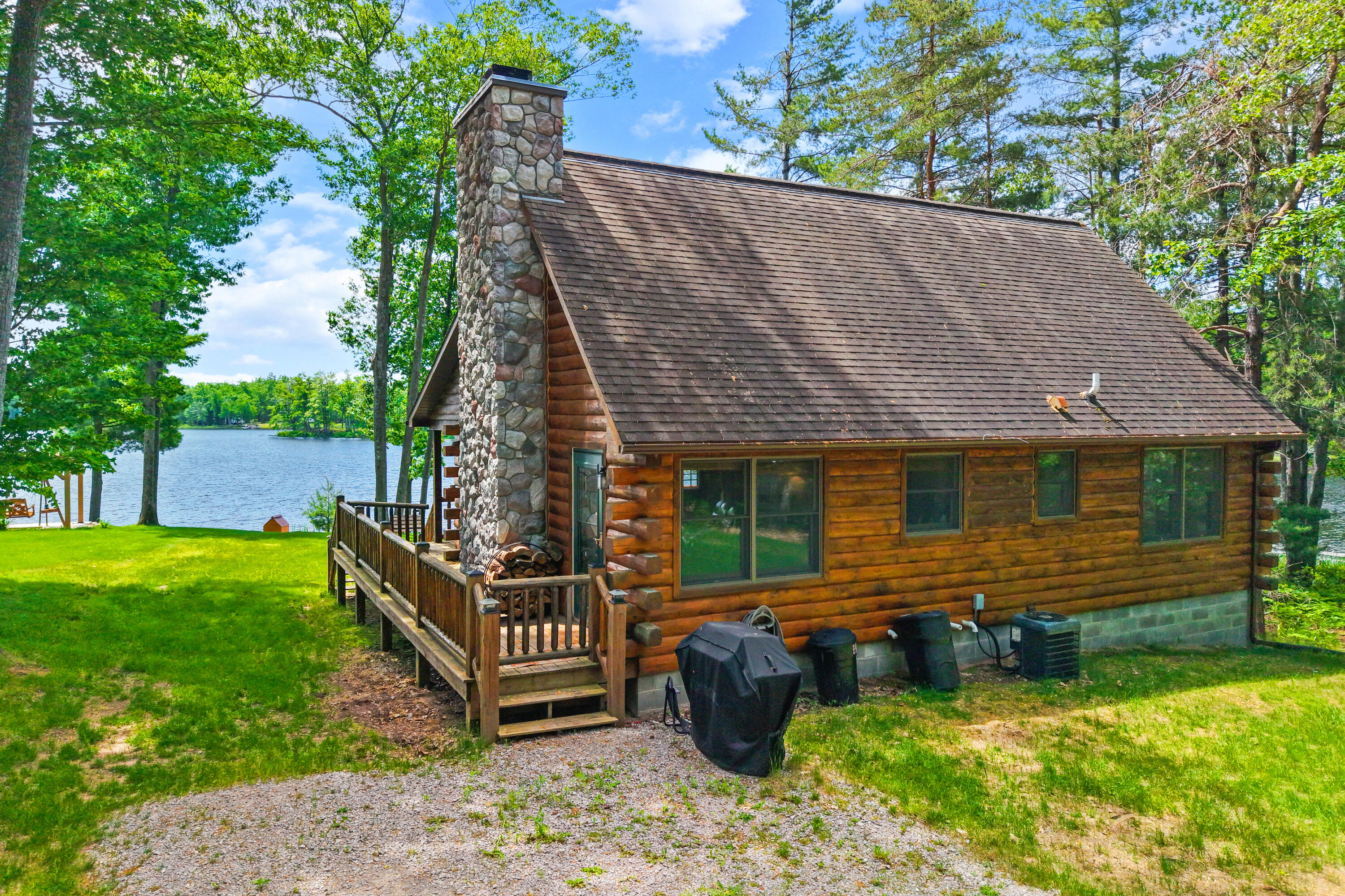 19701 Horseshoe Lake Drive