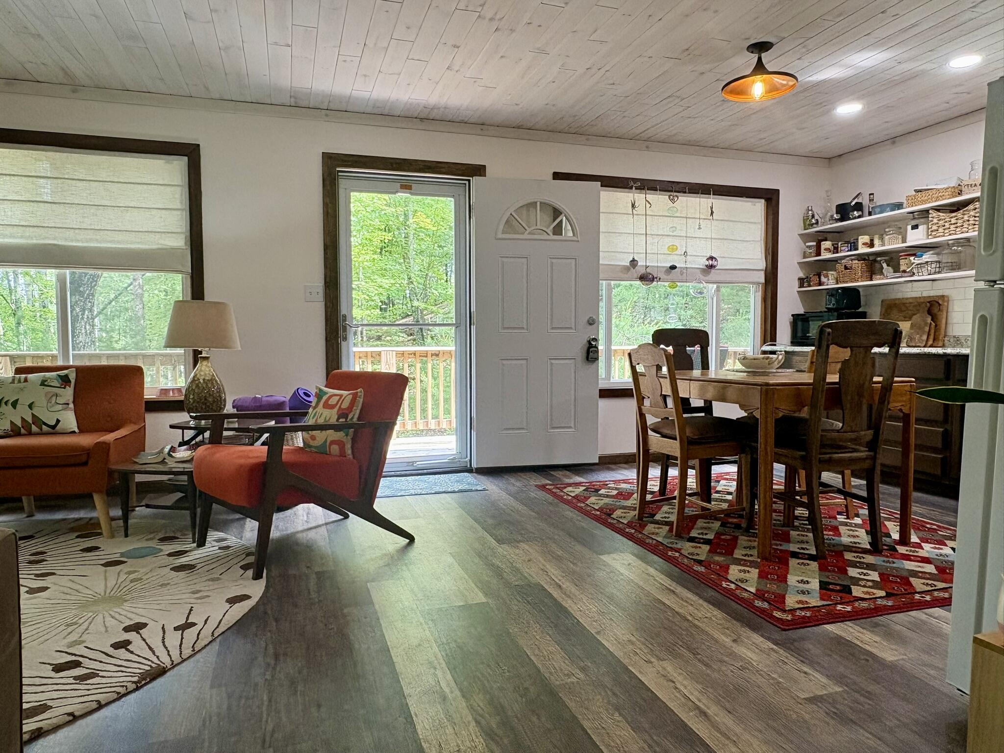 19310 Pine Tree Court