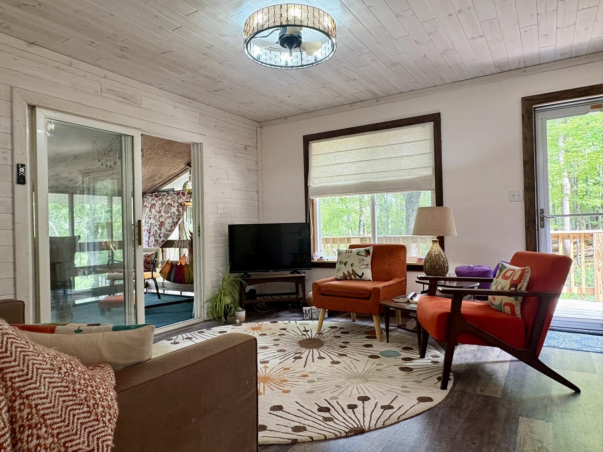 19310 Pine Tree Court