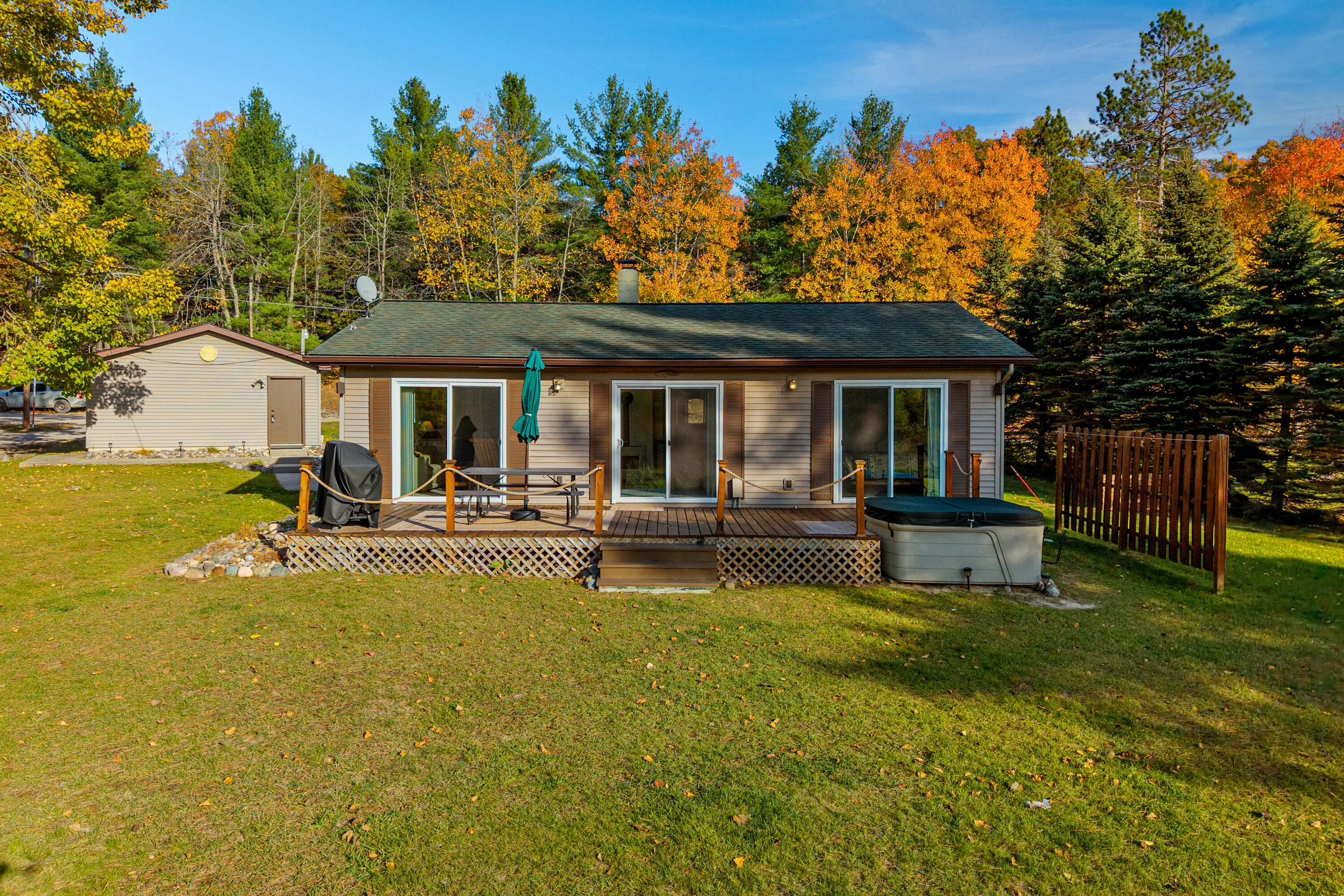 18094 Lakeview Drive