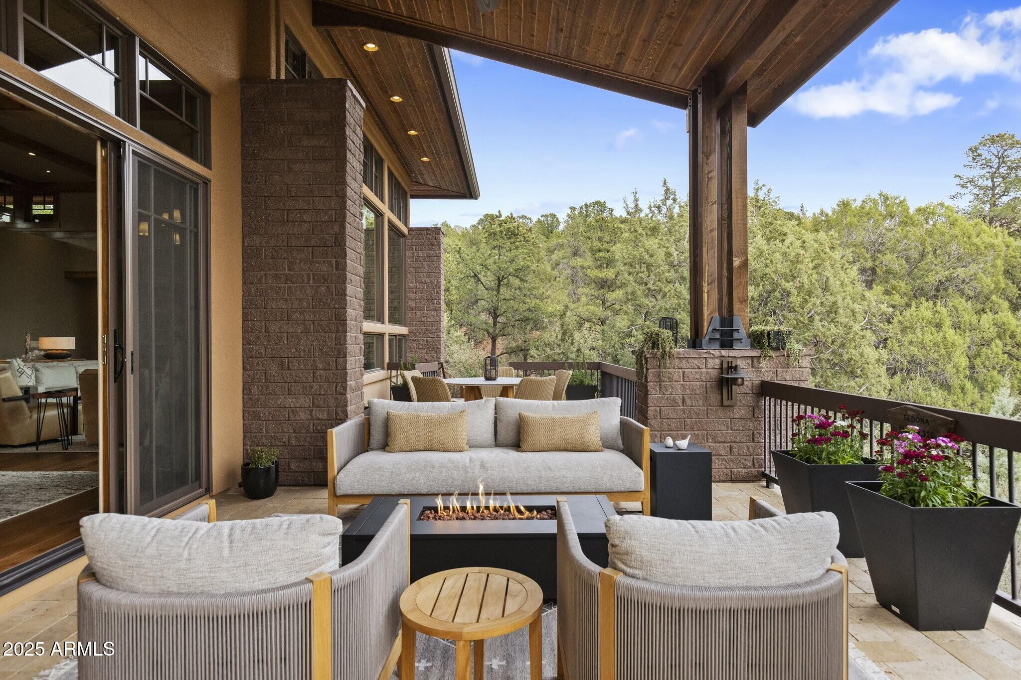 25 Wagon Trail Drive