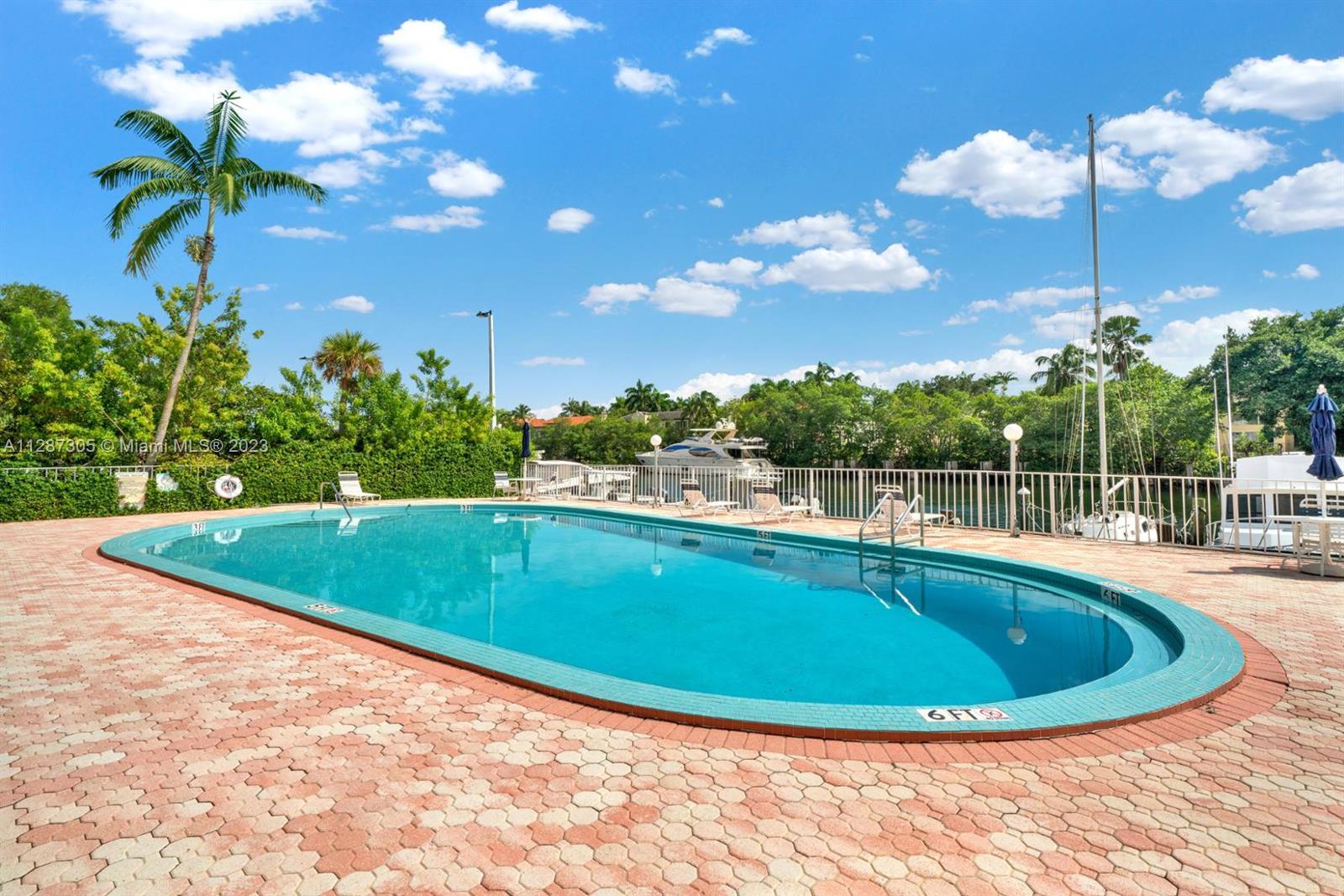 100 EDGEWATER Dr # 303