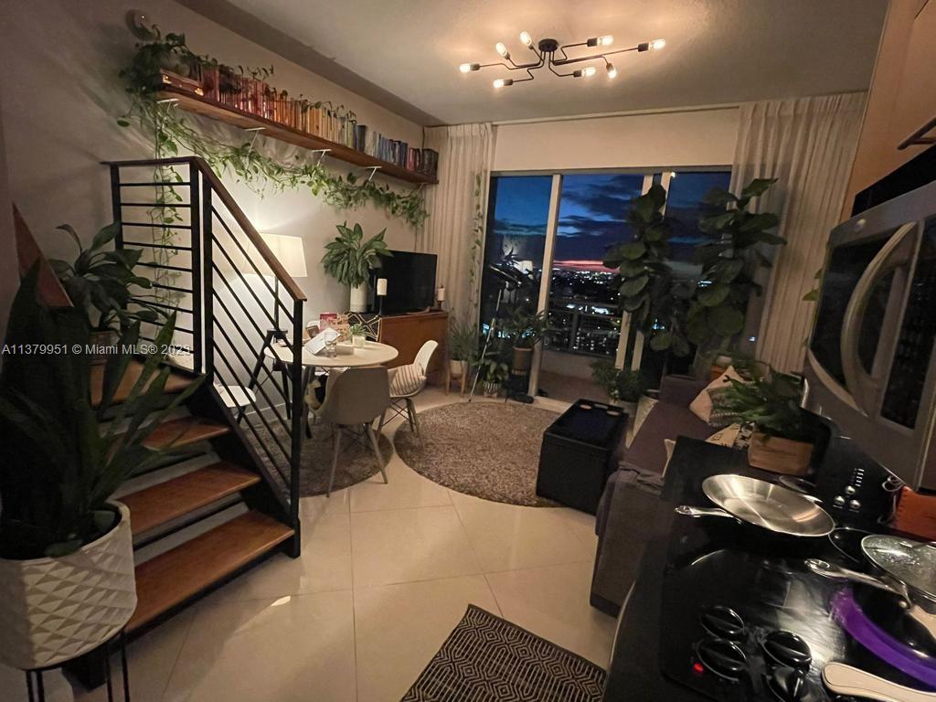 60 SW 13th St # 2413