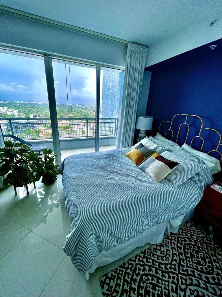 60 SW 13th St # 2413