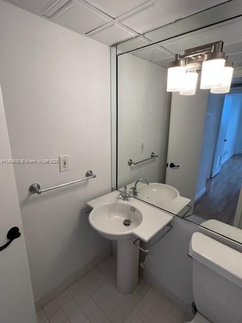 90 Edgewater Dr # 1210