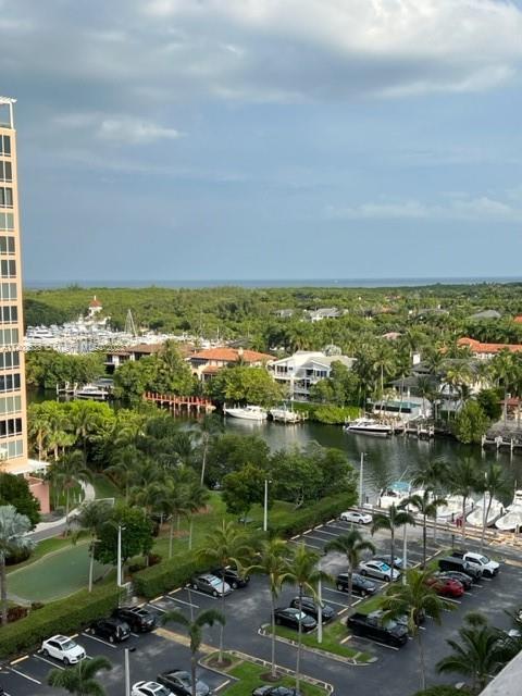 90 Edgewater Dr # 1210