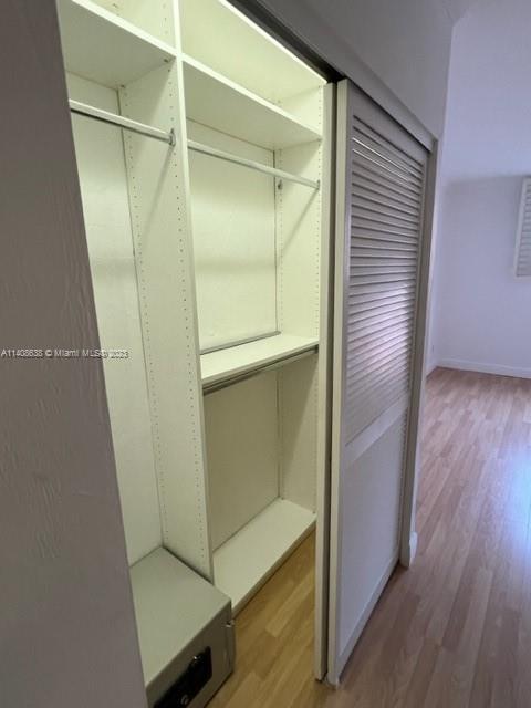 90 Edgewater Dr # 1210