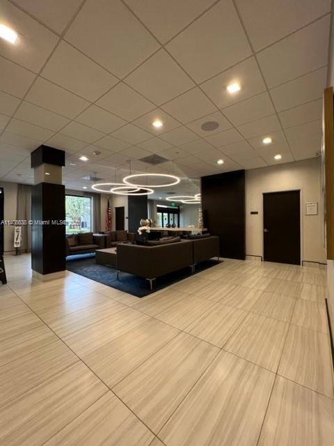 90 Edgewater Dr # 1210