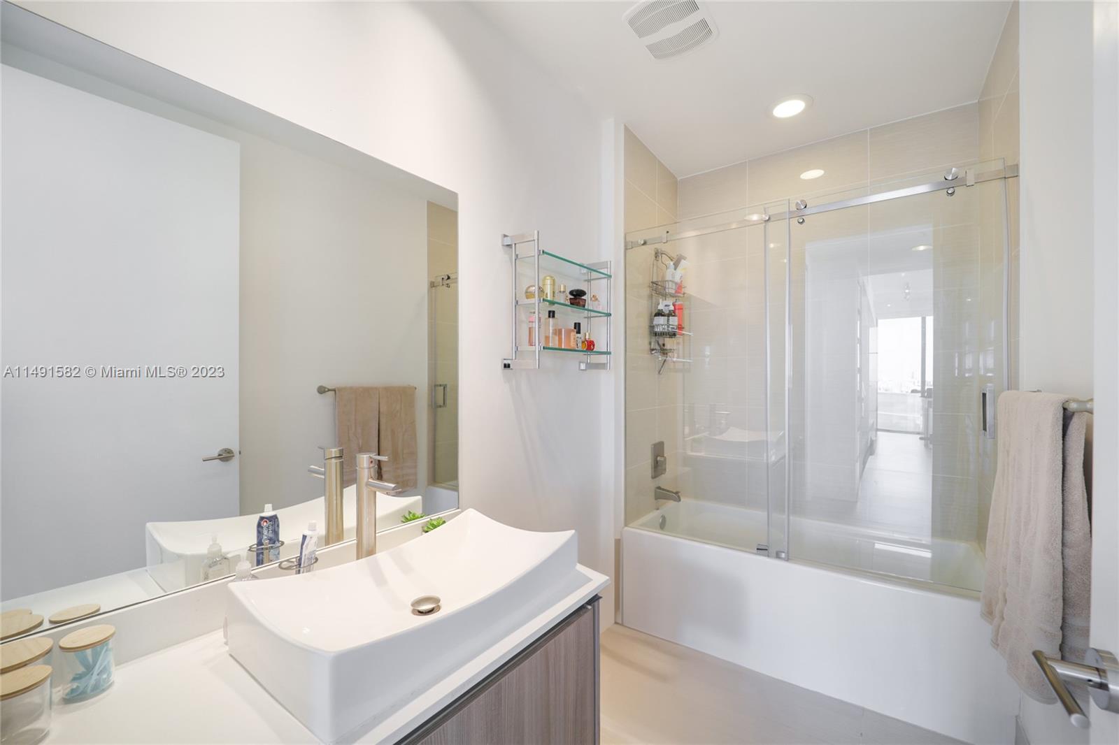 201 SW 17th Rd # 801