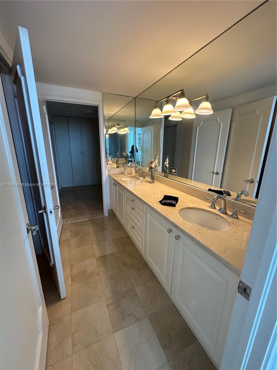 3400 SW 27th Ave # 1805