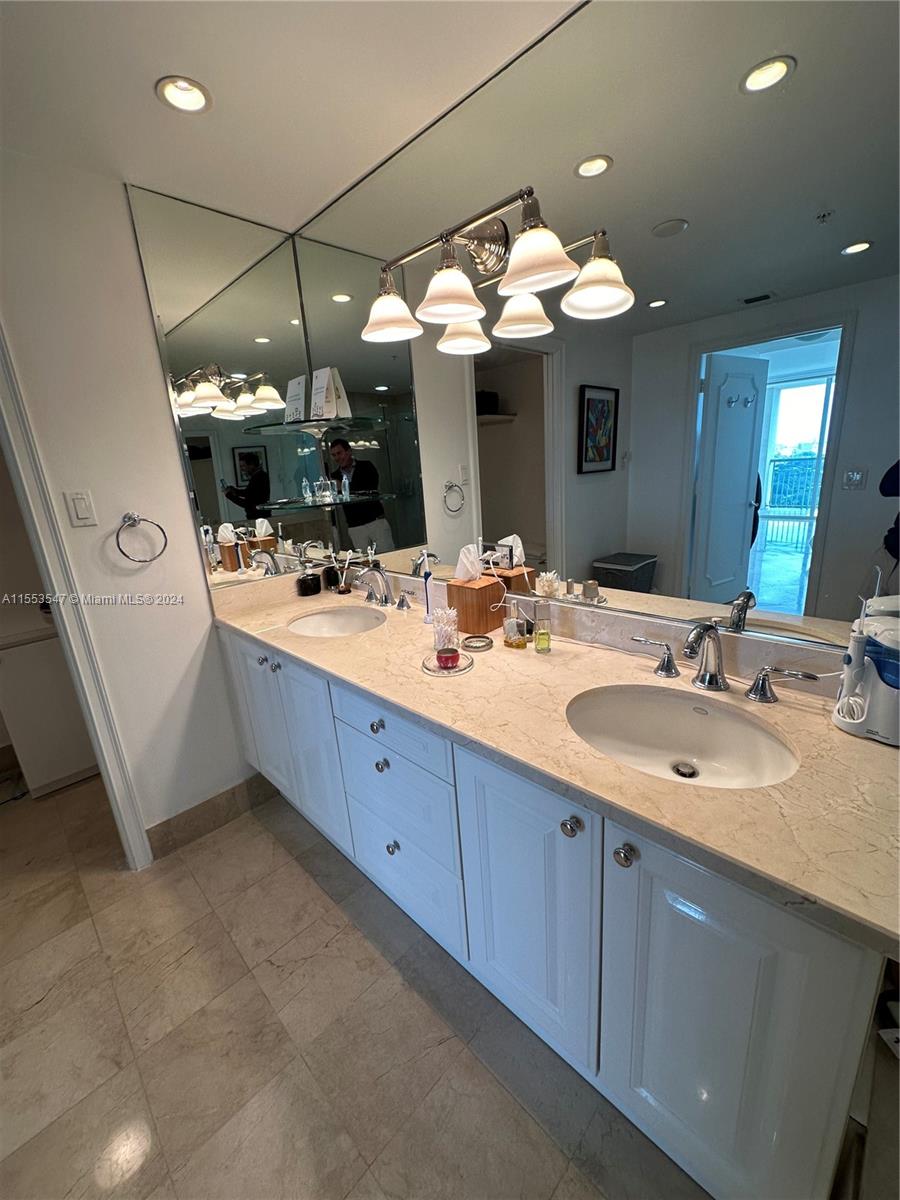 3400 SW 27th Ave # 1805