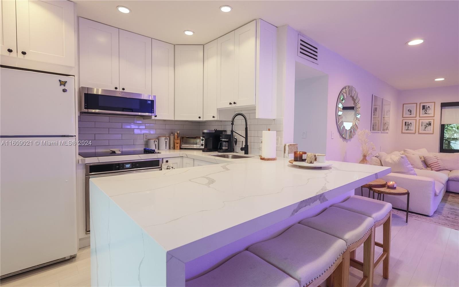 6855 Edgewater Dr Unit: 3BN