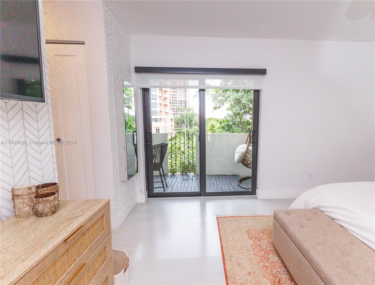 6855 Edgewater DrPrivate Address